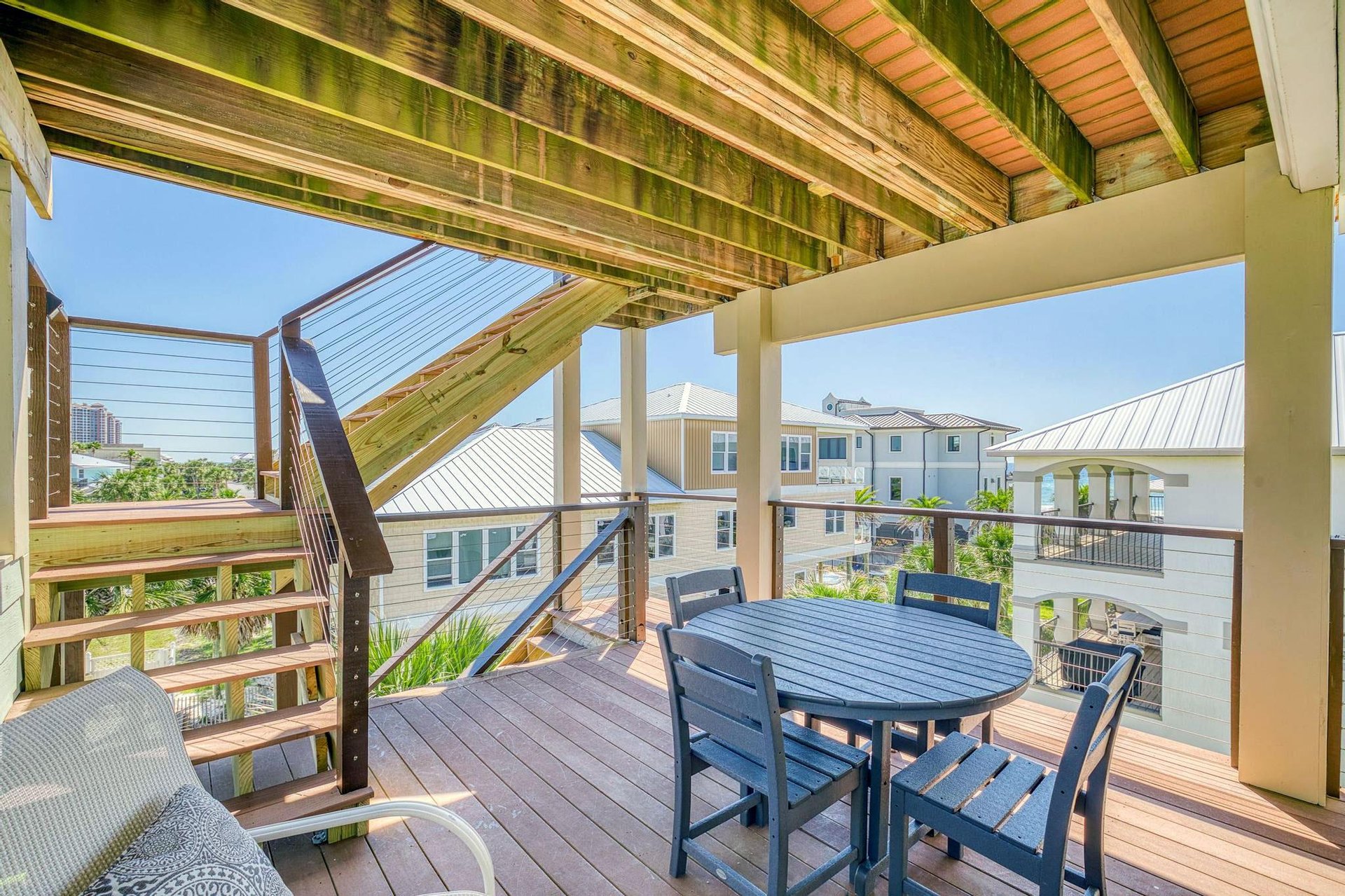 Calle Juela 5  Sandy Crab Horizon 33