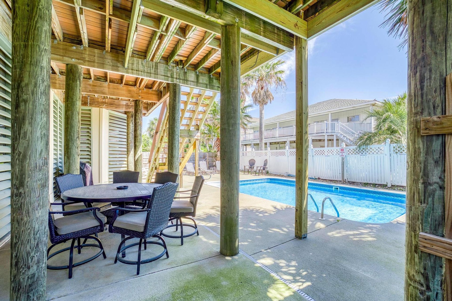 Calle Juela 5  Sandy Crab Horizon 36