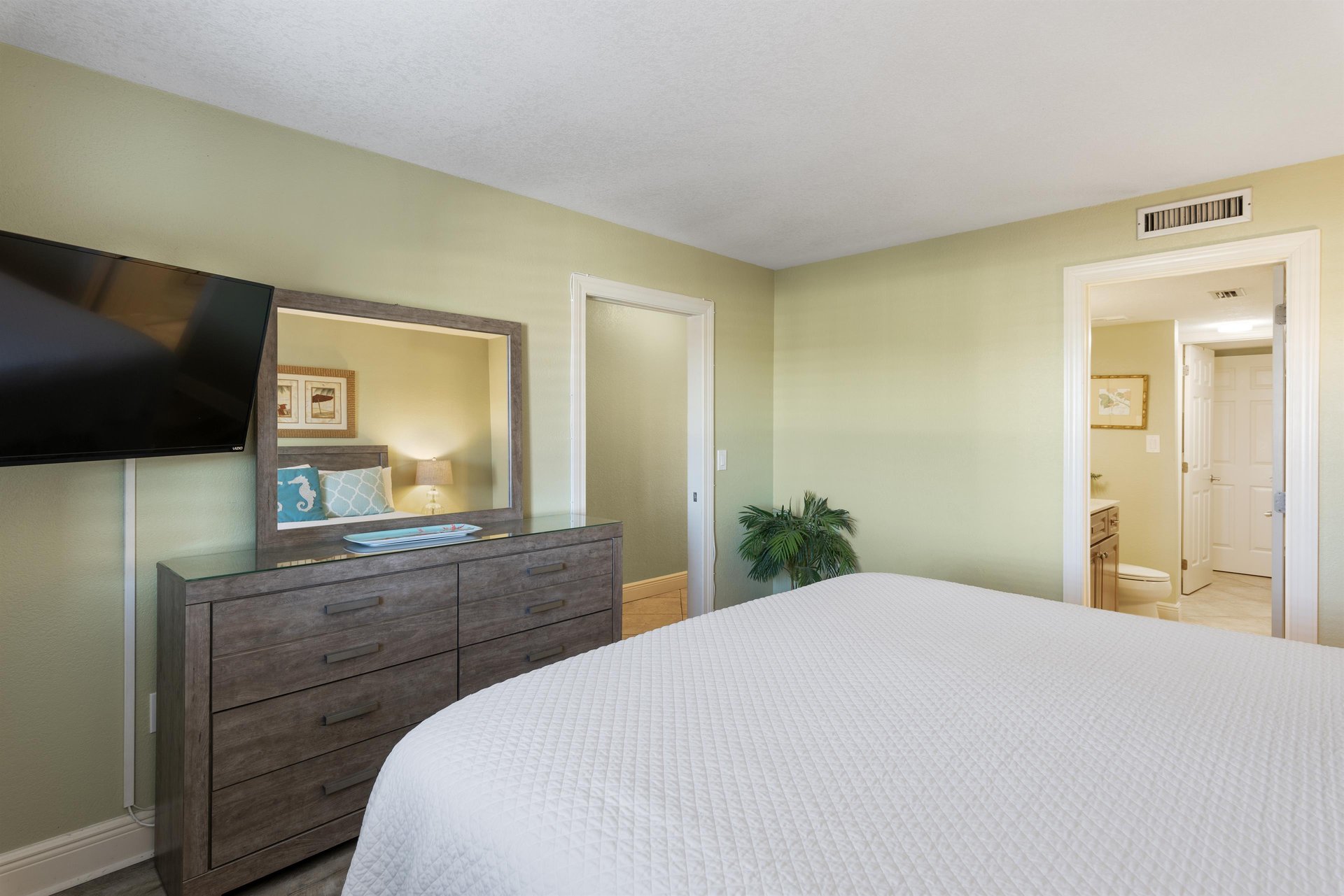 Destin Beach Club 206 15