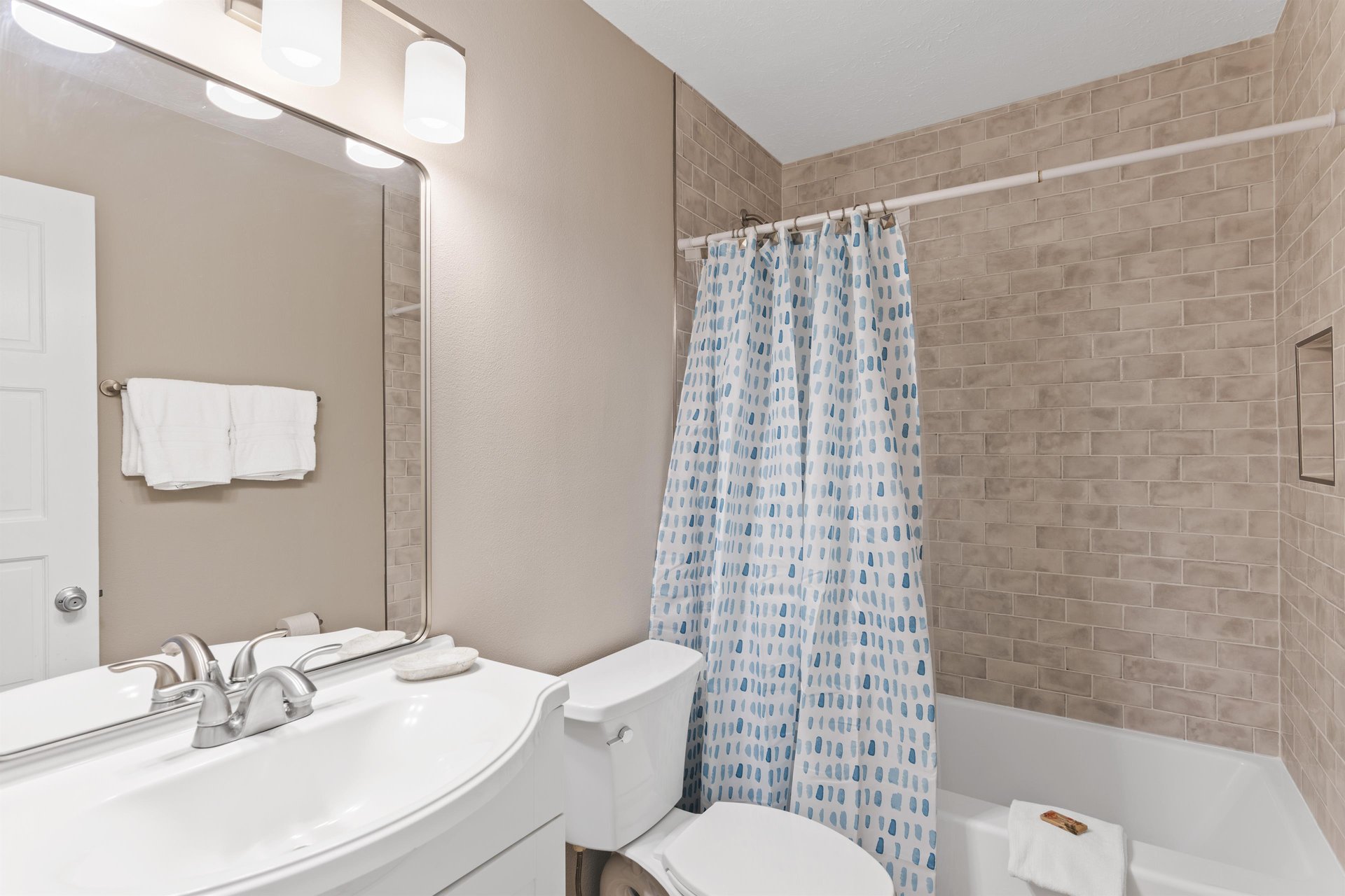 Destin Seafarer 210 9