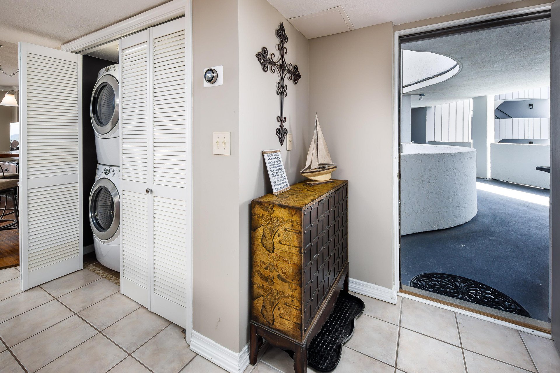 Nautilus Unit 2407 16