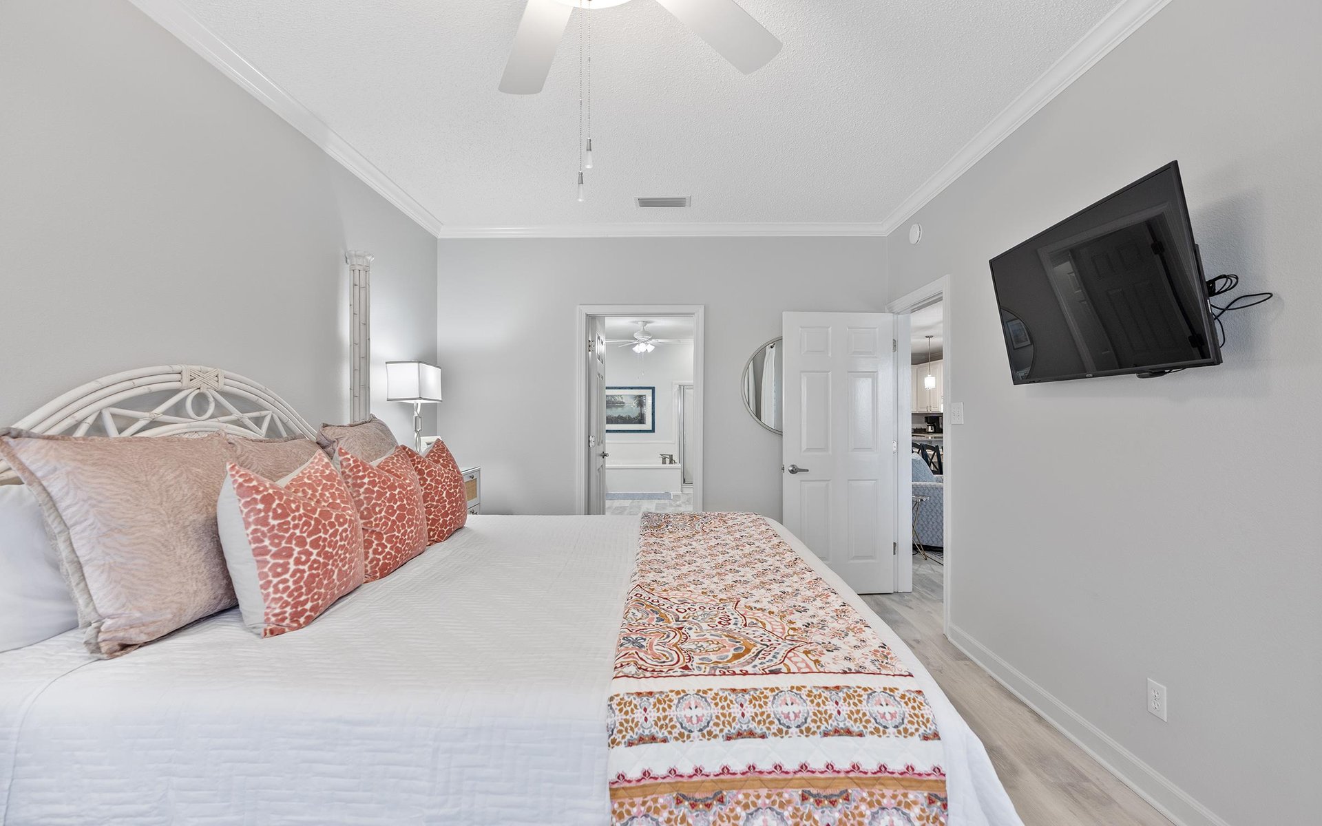 Dolphin Harbor 3H 15