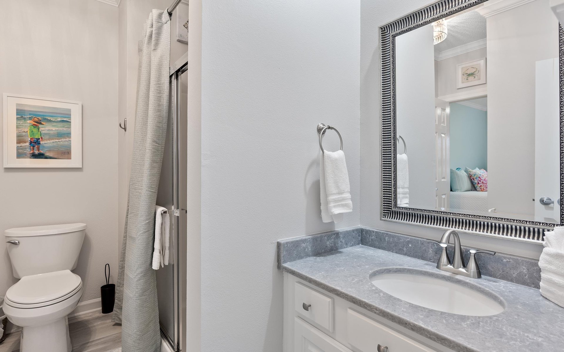 Dolphin Harbor 3H 22