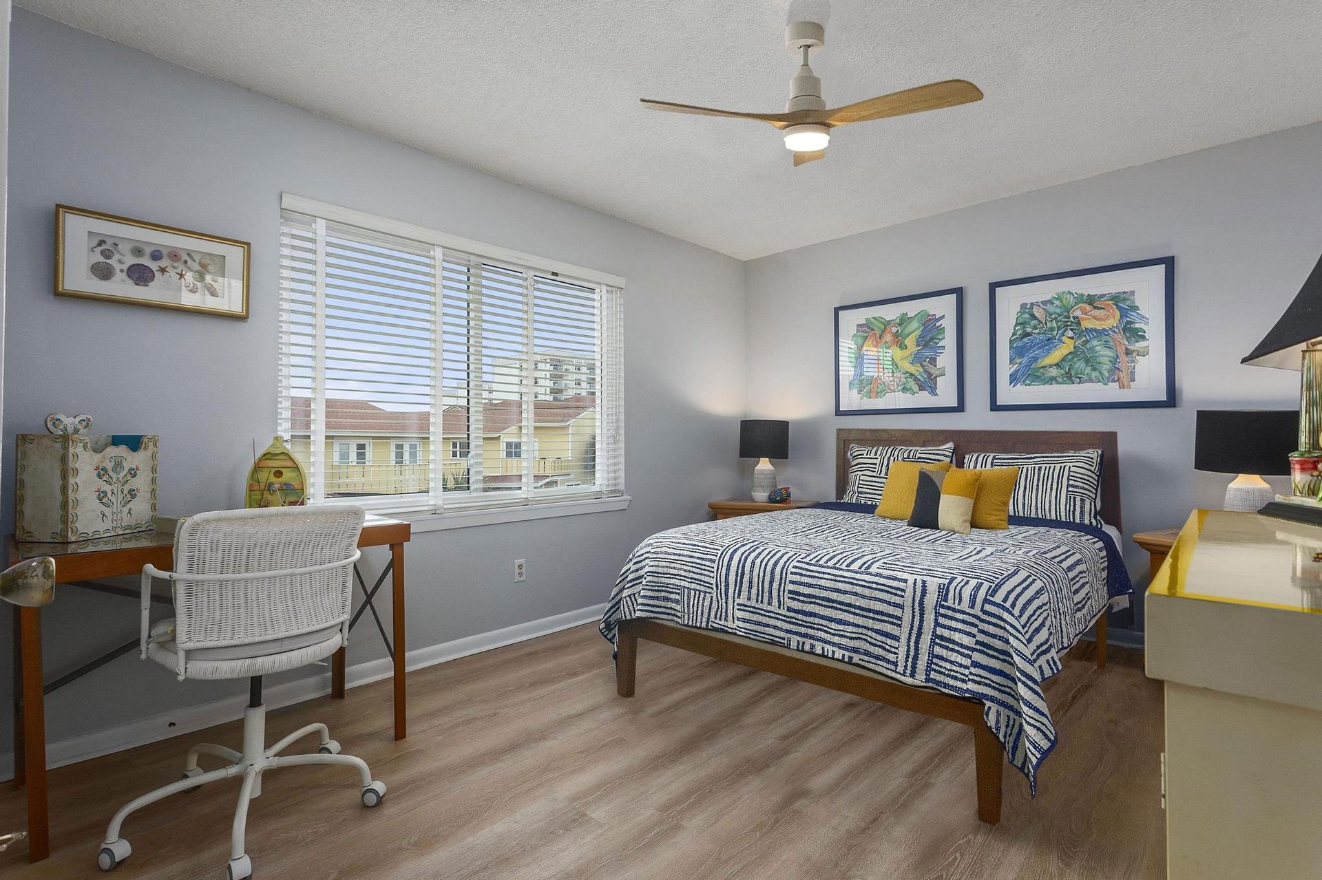 Regency Cabanas C1 16