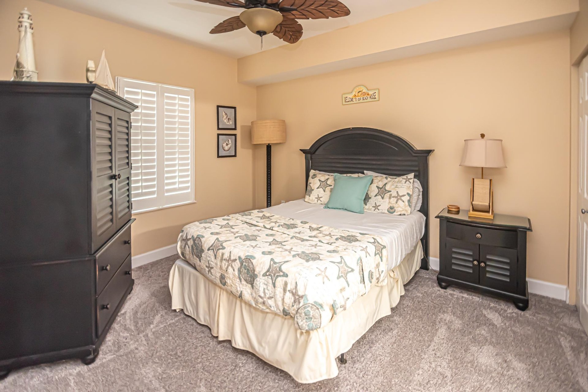 A Wave From It All  Seawind 802 25