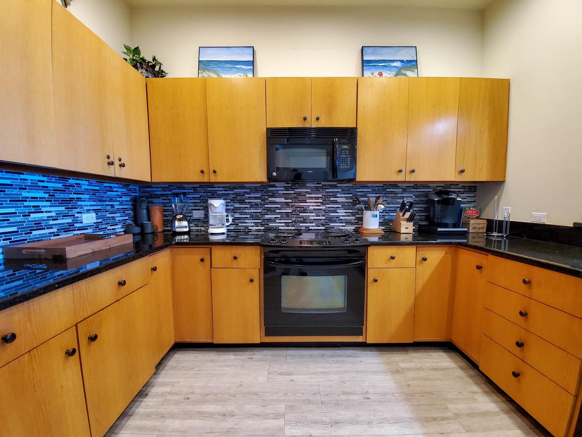 Ariola 102  The Phoenix 7