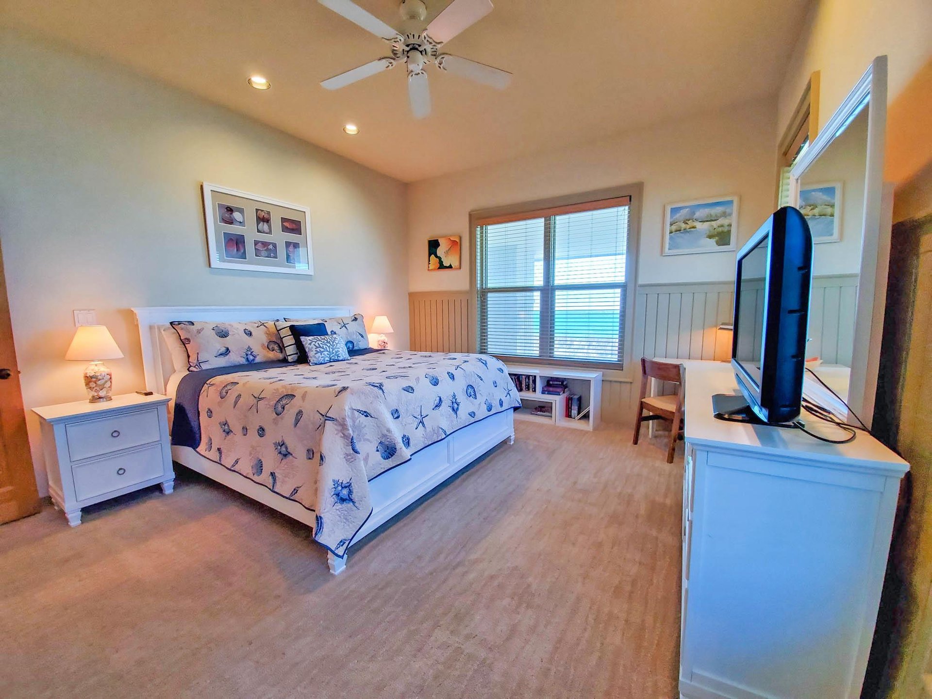 Ariola 102  The Phoenix 18