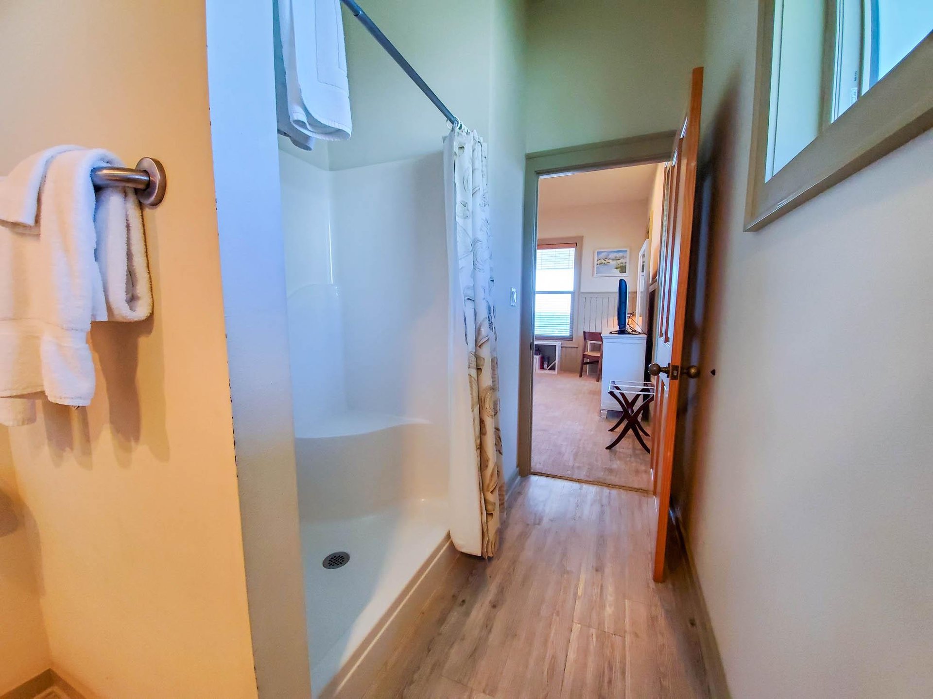 Ariola 102  The Phoenix 22