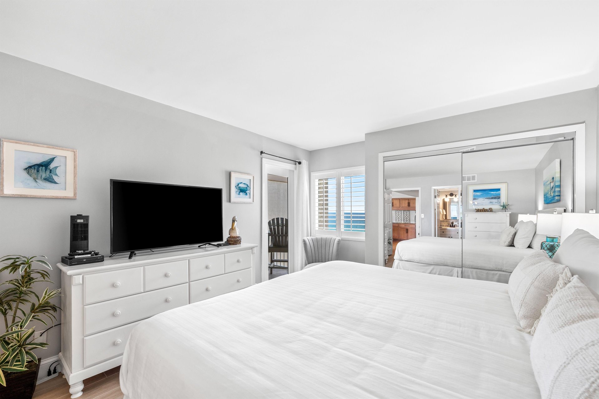 Holiday Surf and Racquet Unit 715 20