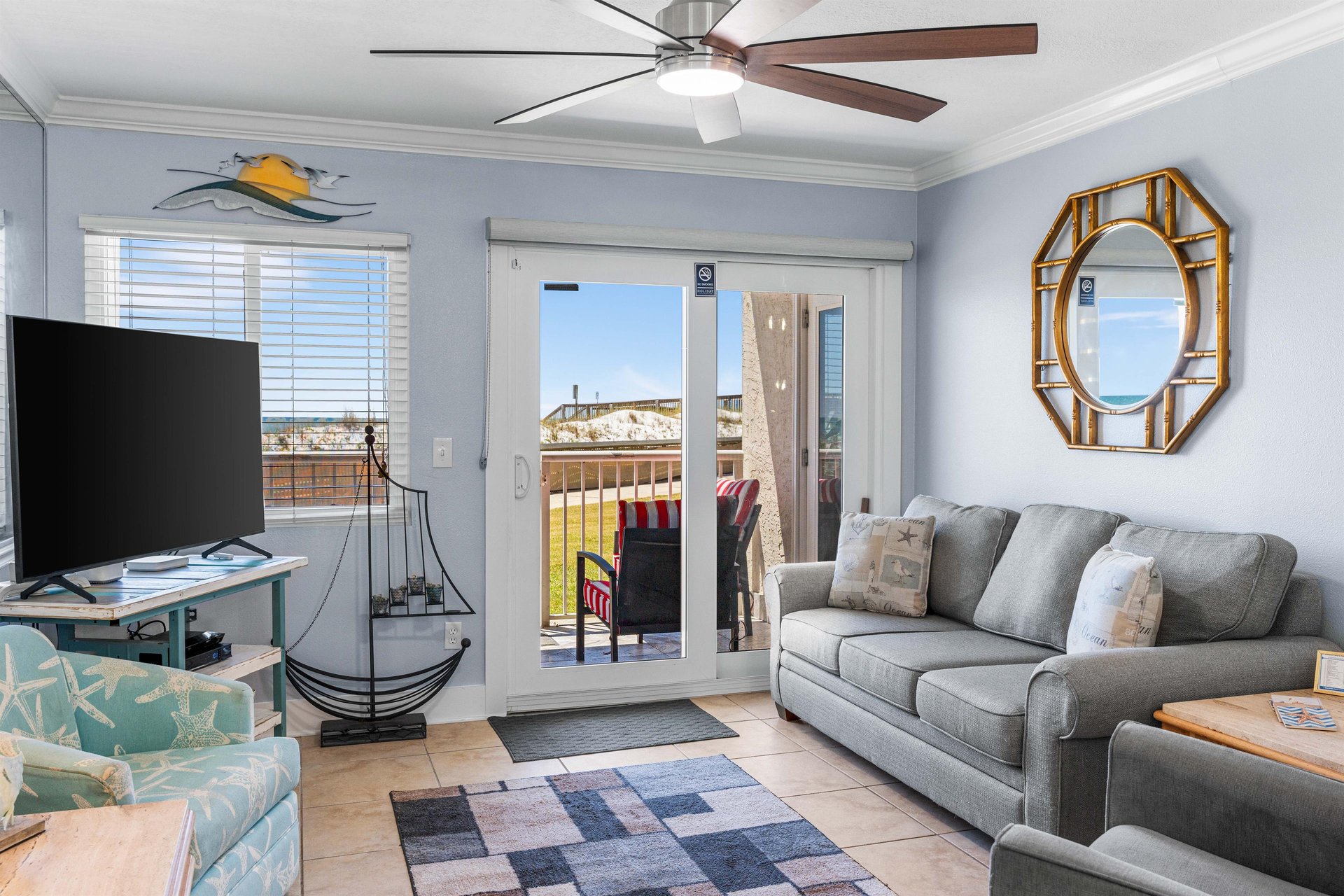 Holiday Surf and Racquet Unit 122 10