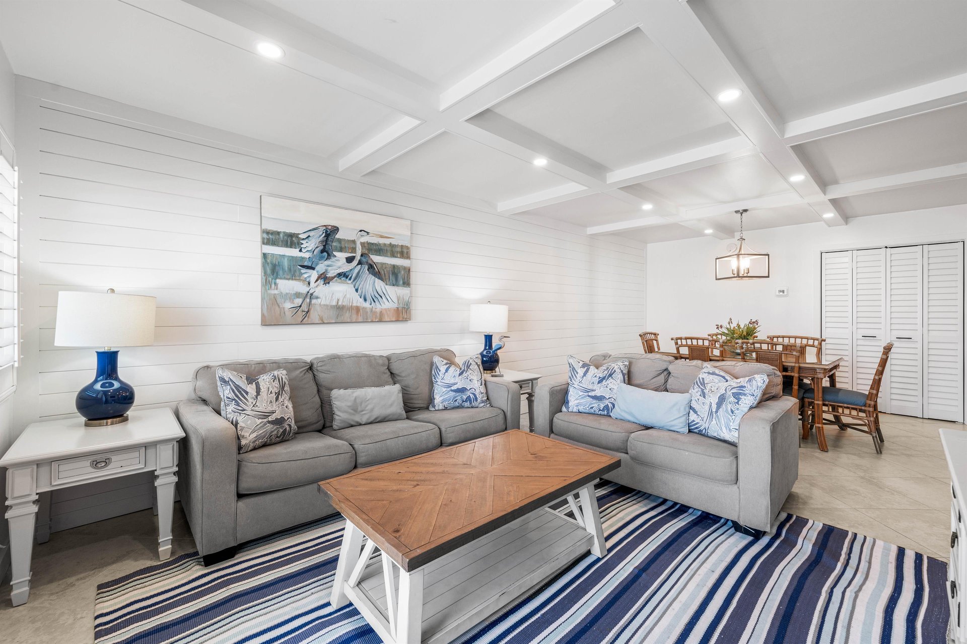 Holiday Surf and Racquet Unit 517 1