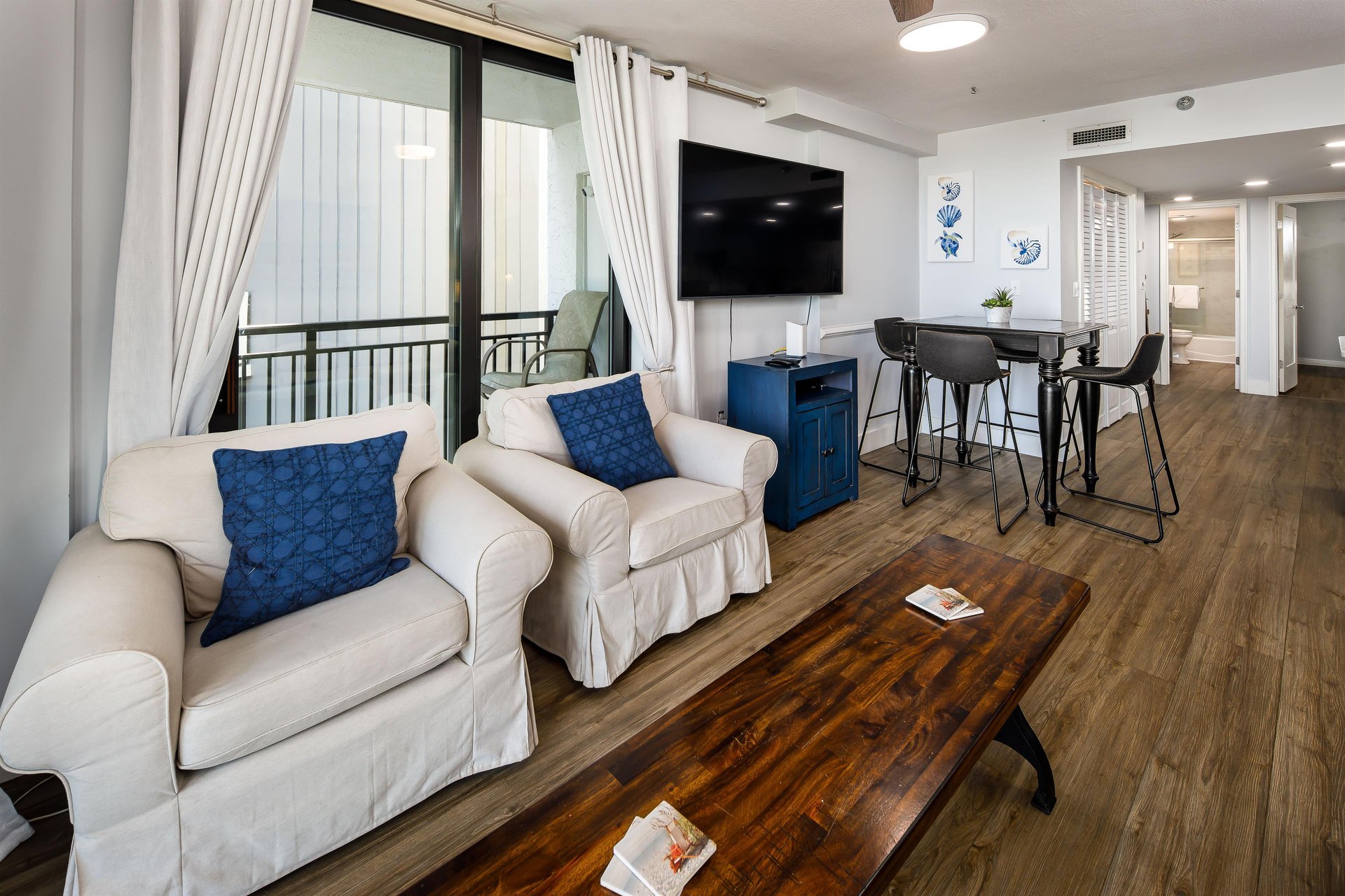 Nautilus Unit 2307 10