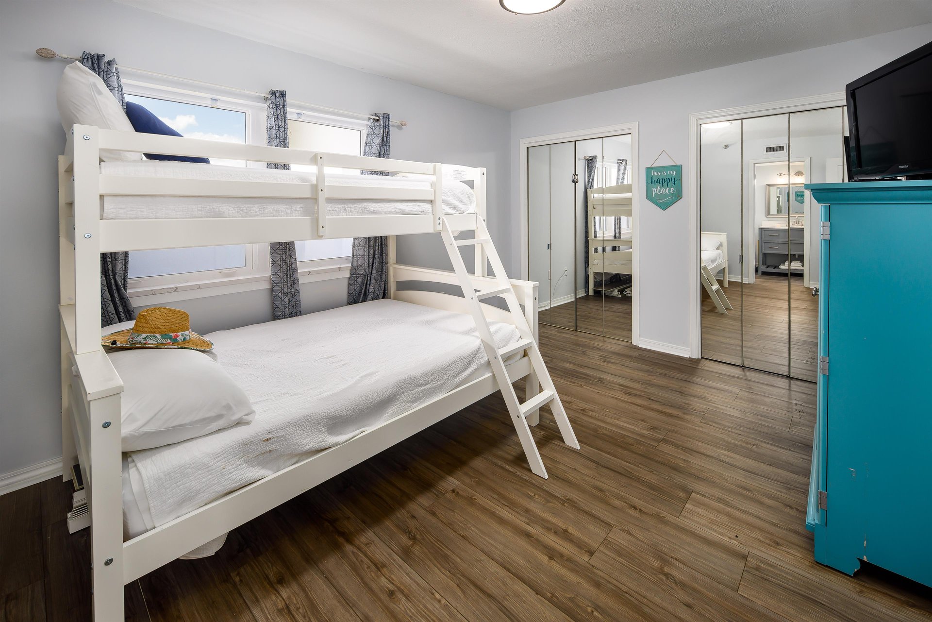 Nautilus Unit 2307 18