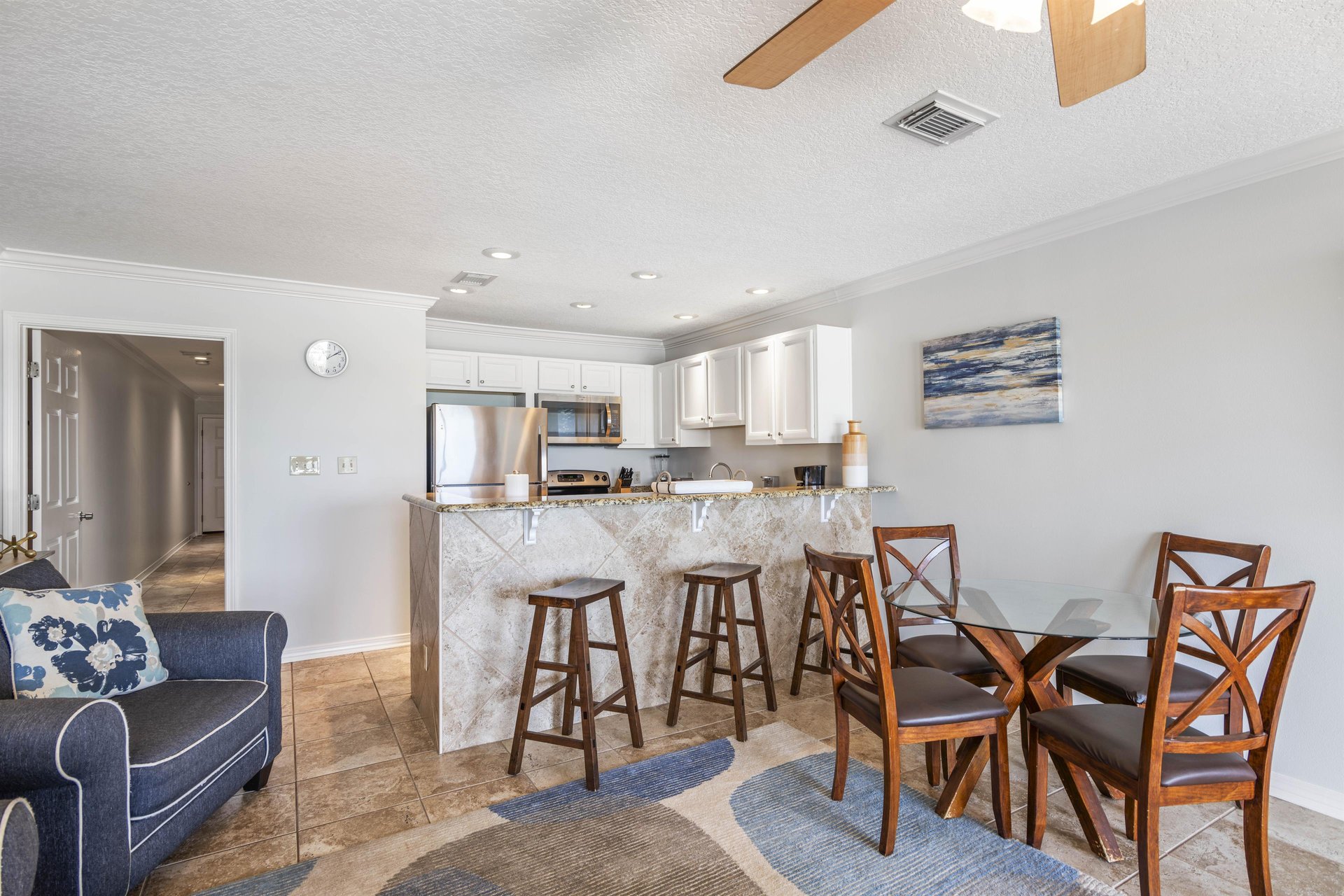 Coral Reef Club 04 6