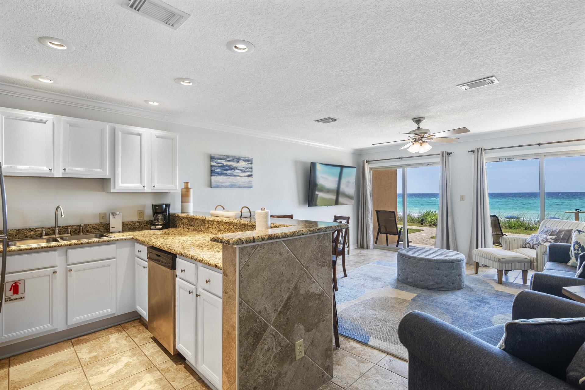 Coral Reef Club 04 8