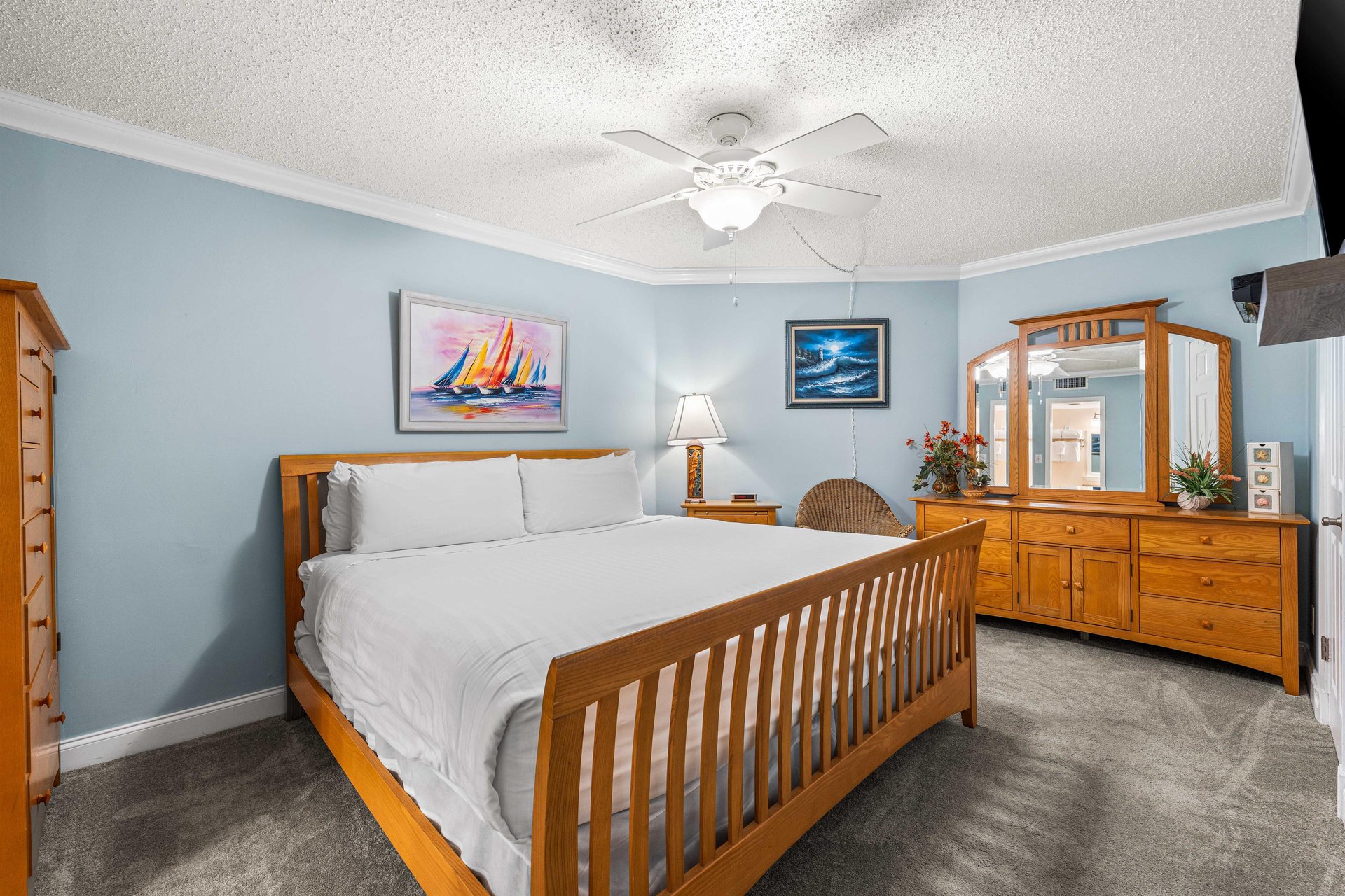 Holiday Surf and Racquet Unit 313 16