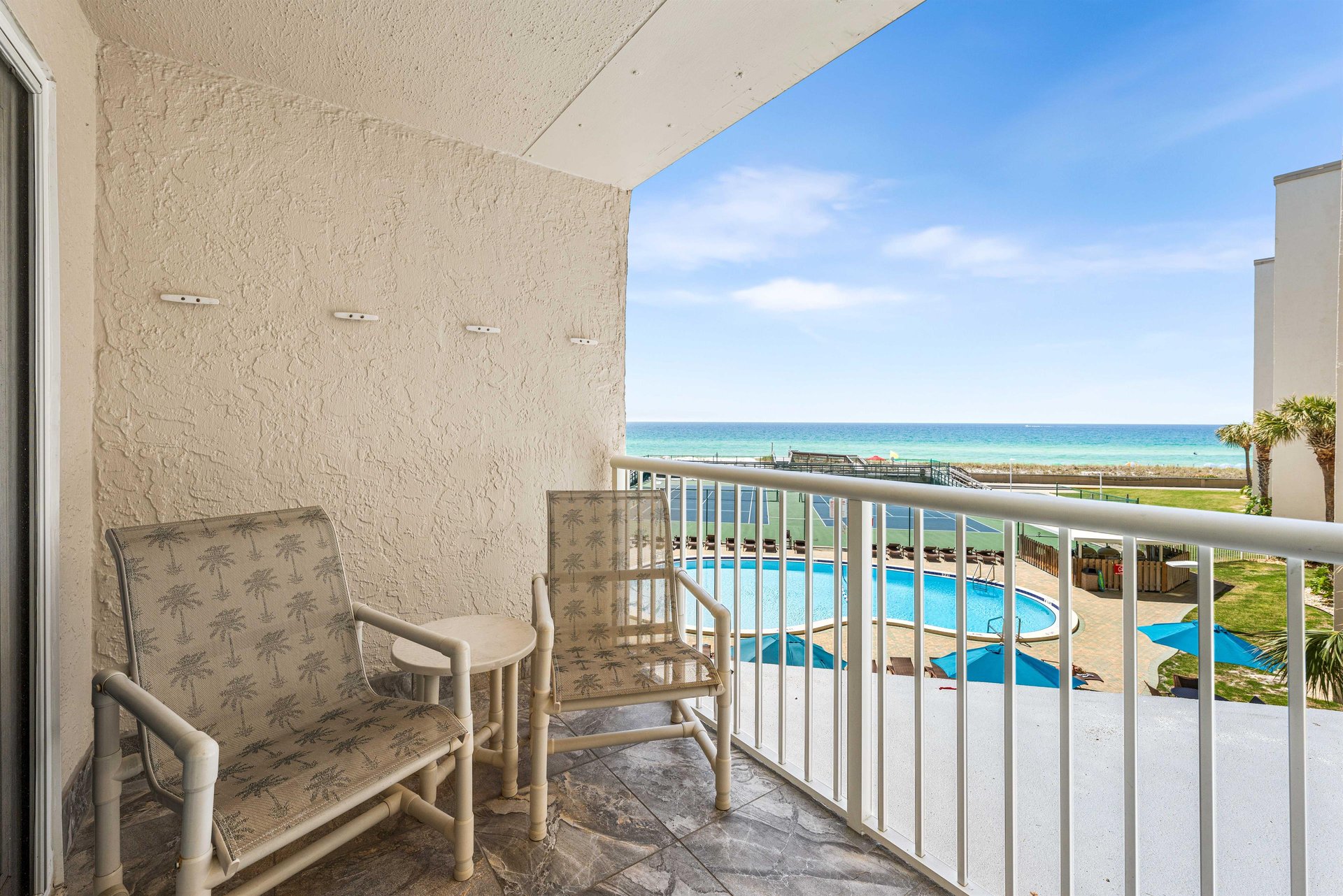 Holiday Surf and Racquet Unit 313 20