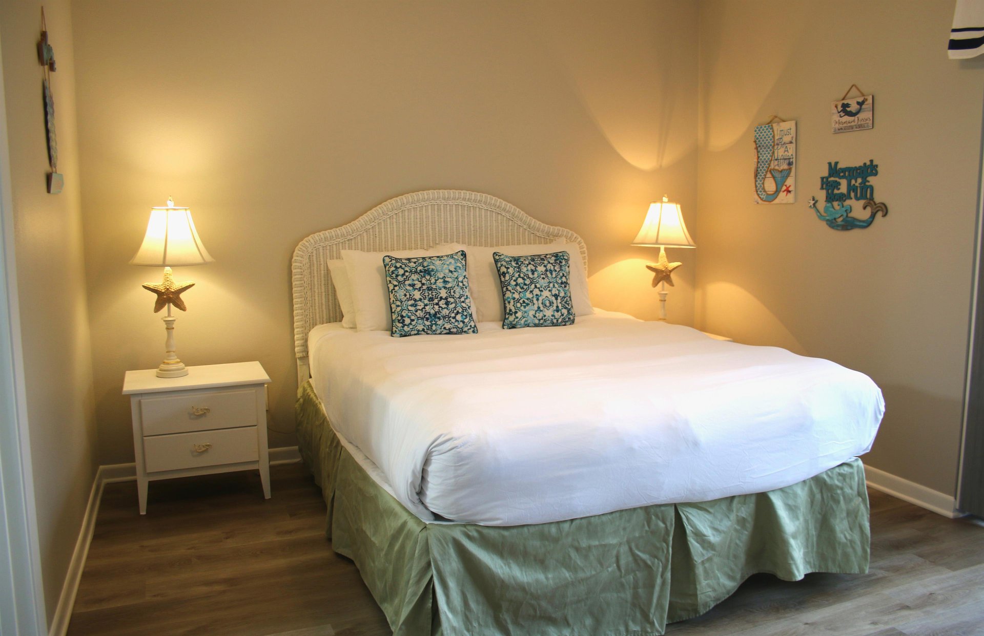 Gulf Winds East 33 20