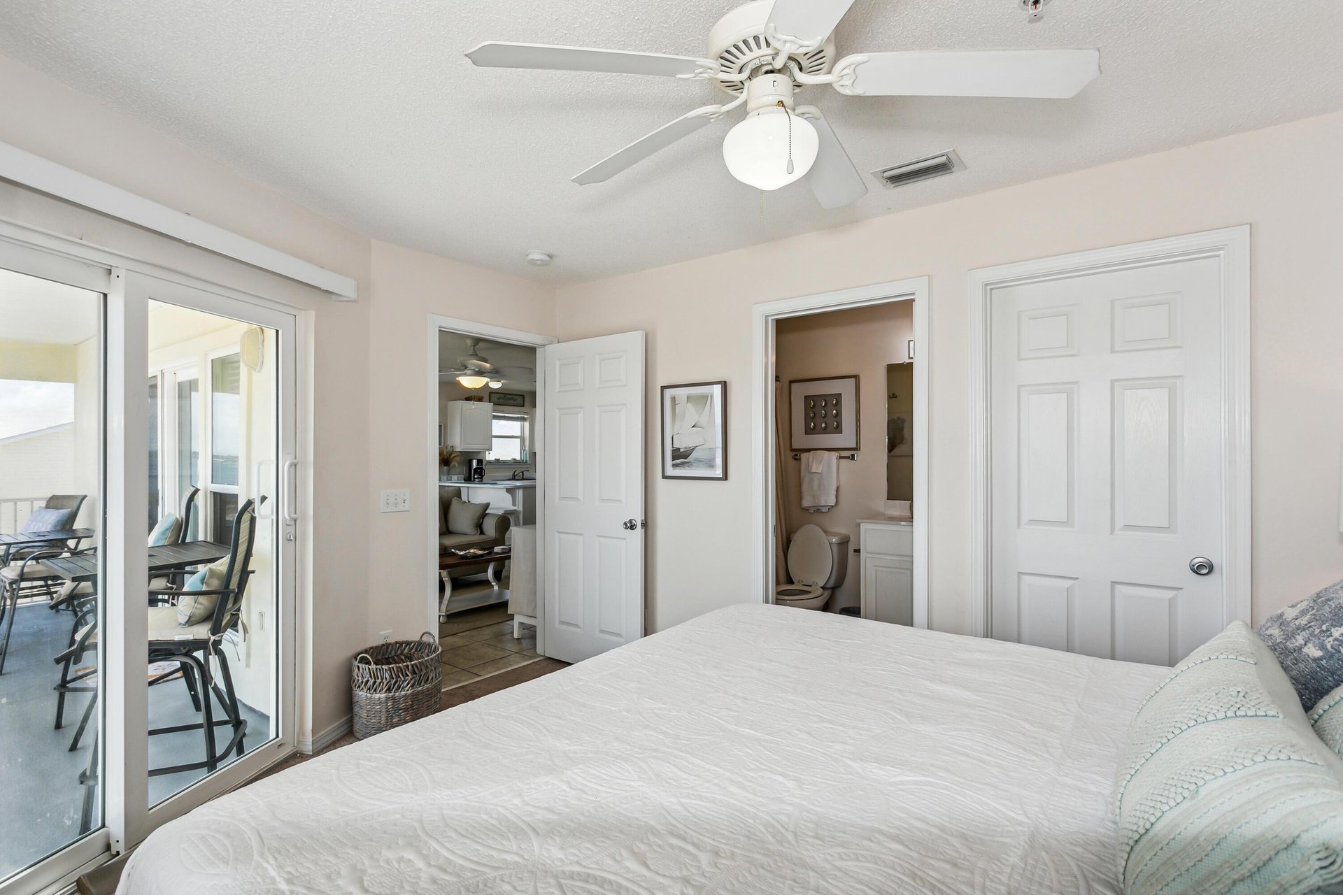 Gulf Island Condominiums 434 NEW 11