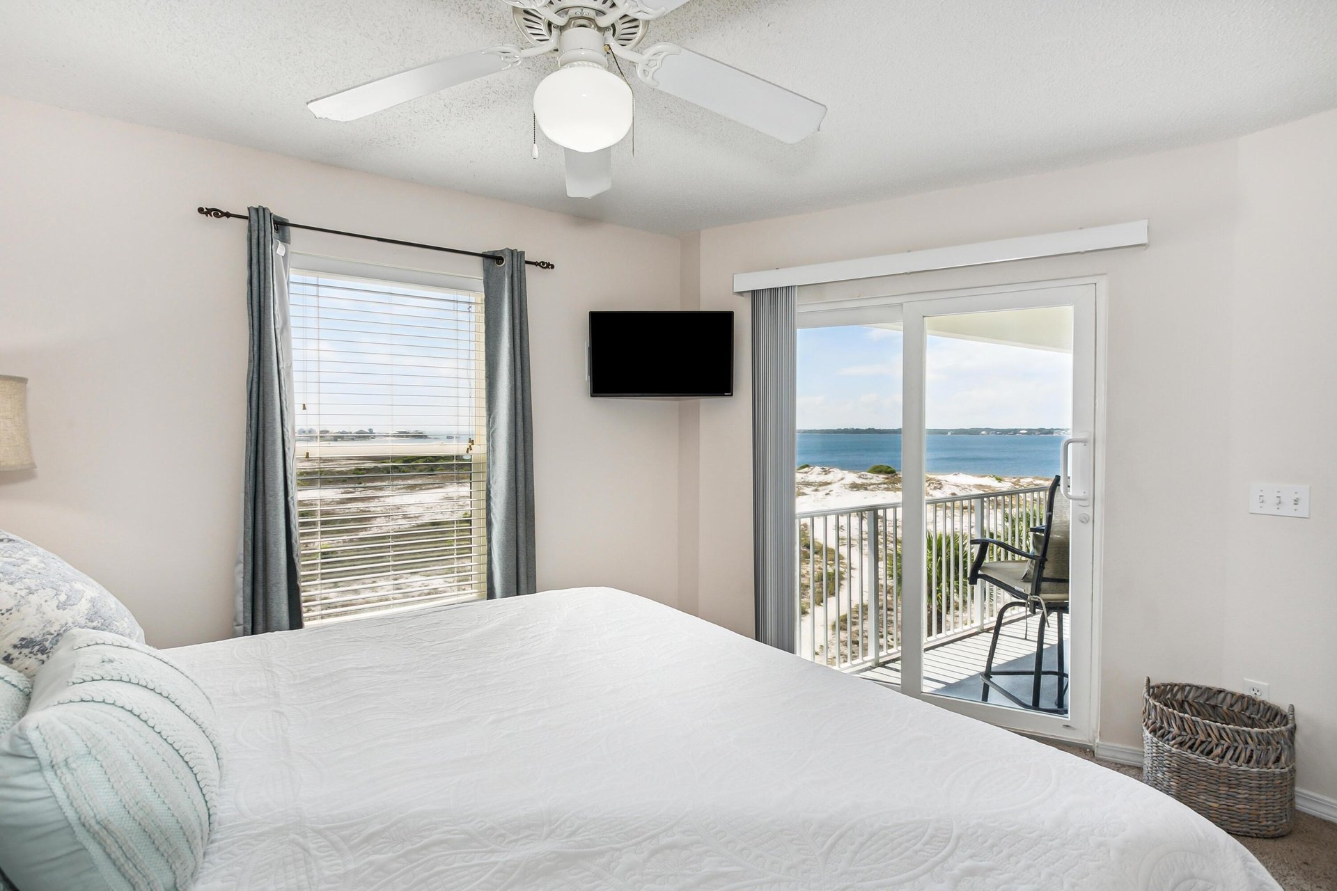 Gulf Island Condominiums 434 NEW 12