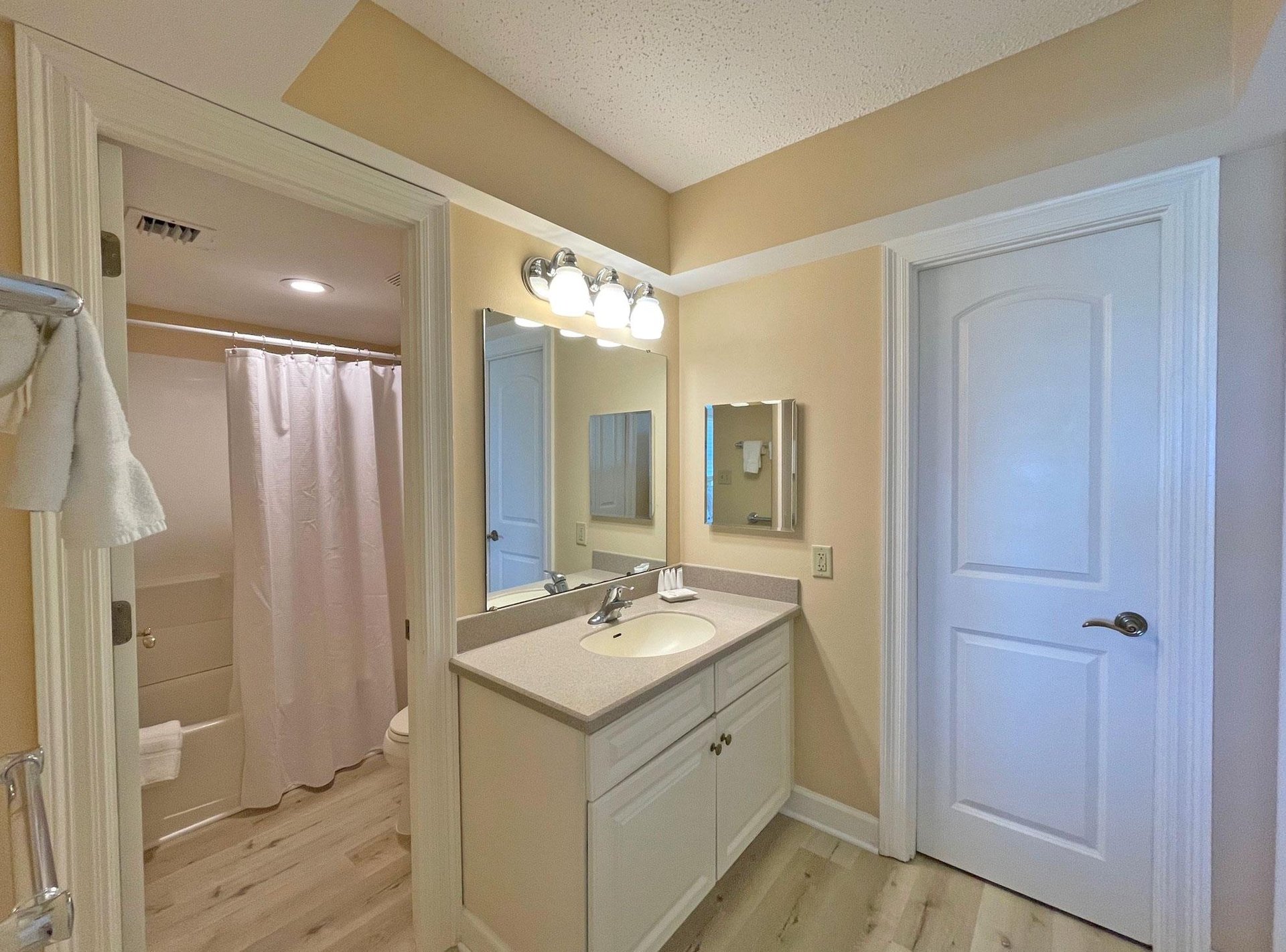 Regency Towers 204E 18