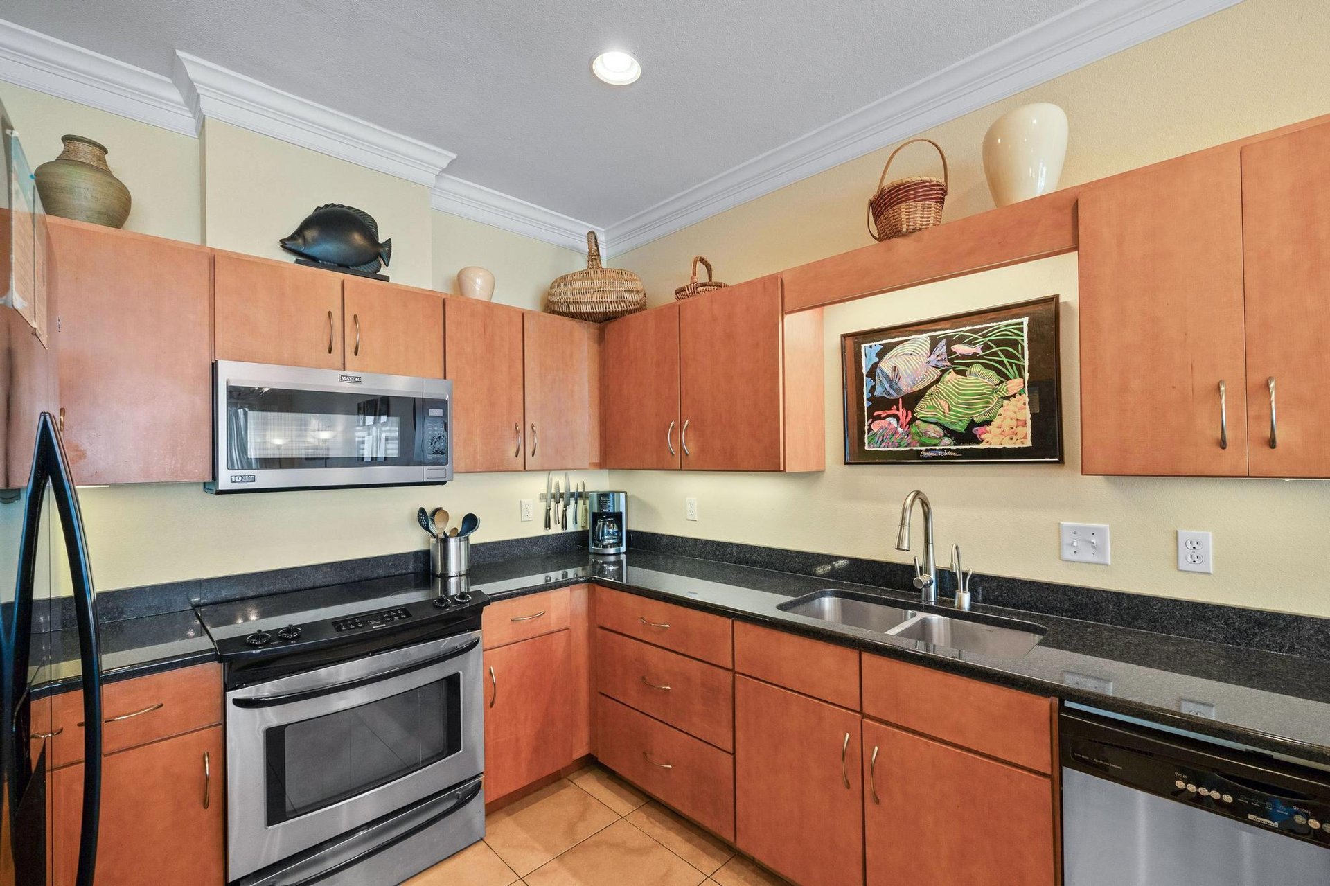 White Sands 417  Golden Getaway 6