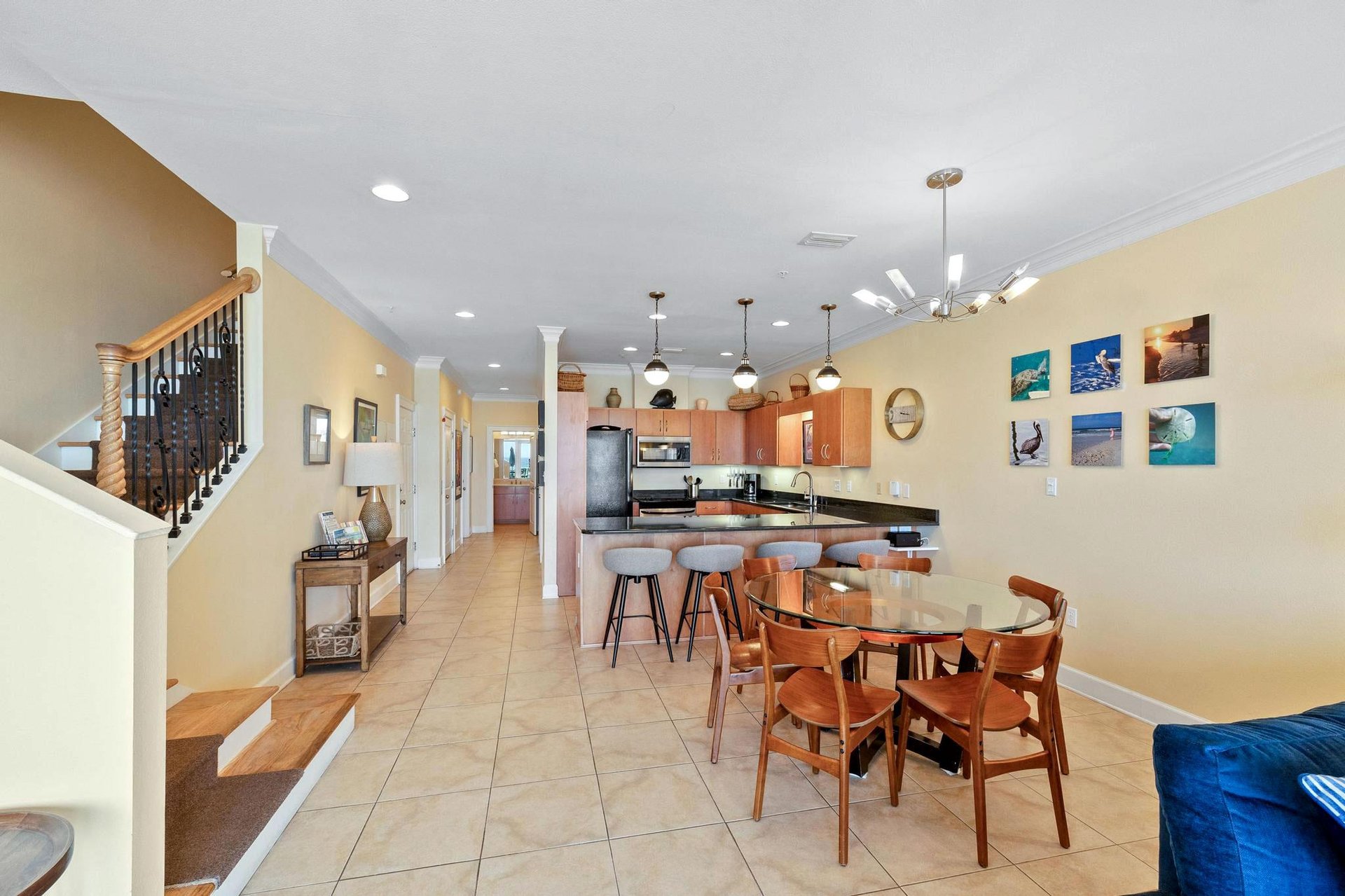 White Sands 417  Golden Getaway 10