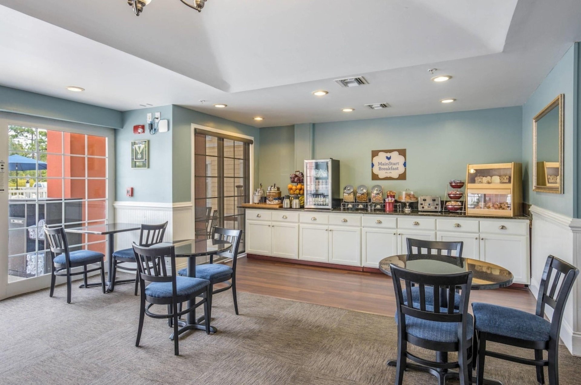 The continential breakfast at MainStay Suites