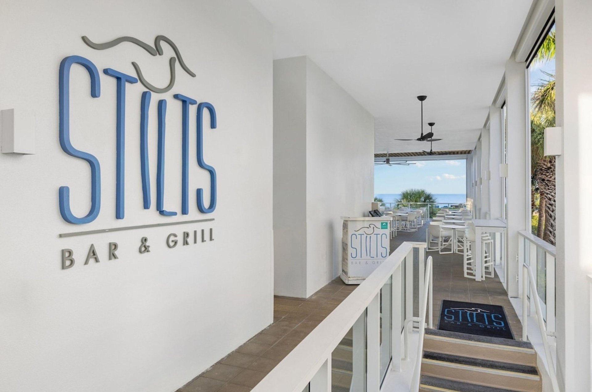 Stilts Bar and Grill at Marriotts Crystal Shores