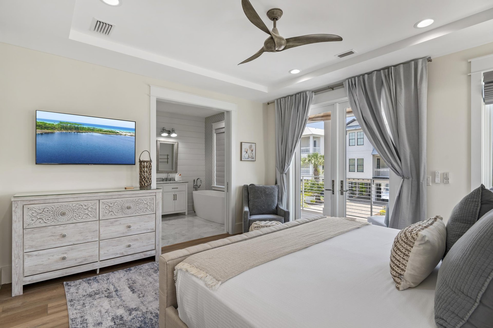 Esmeralda at Destin Pointe Resort 17