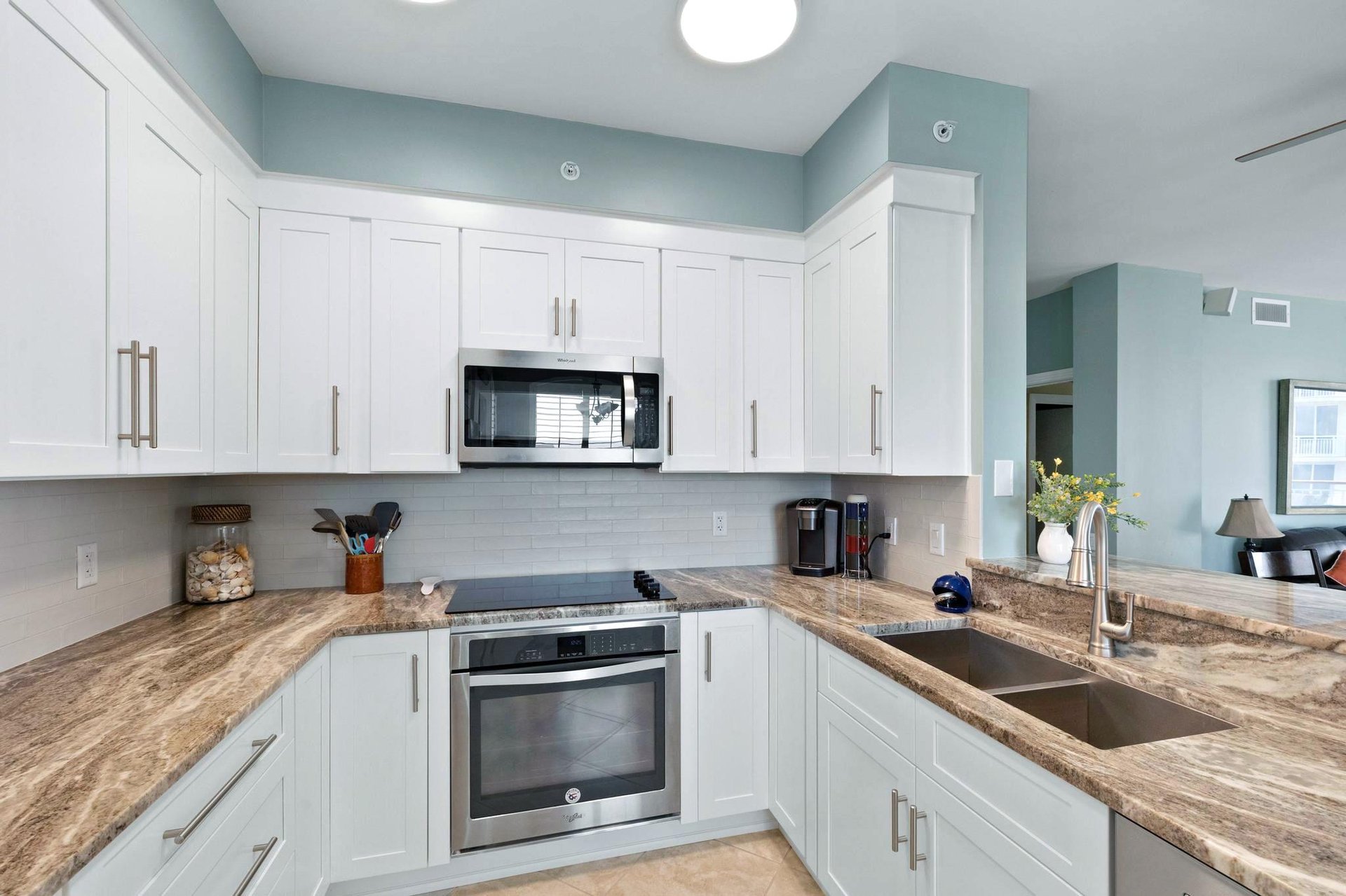 Beach Colony West 11F 13