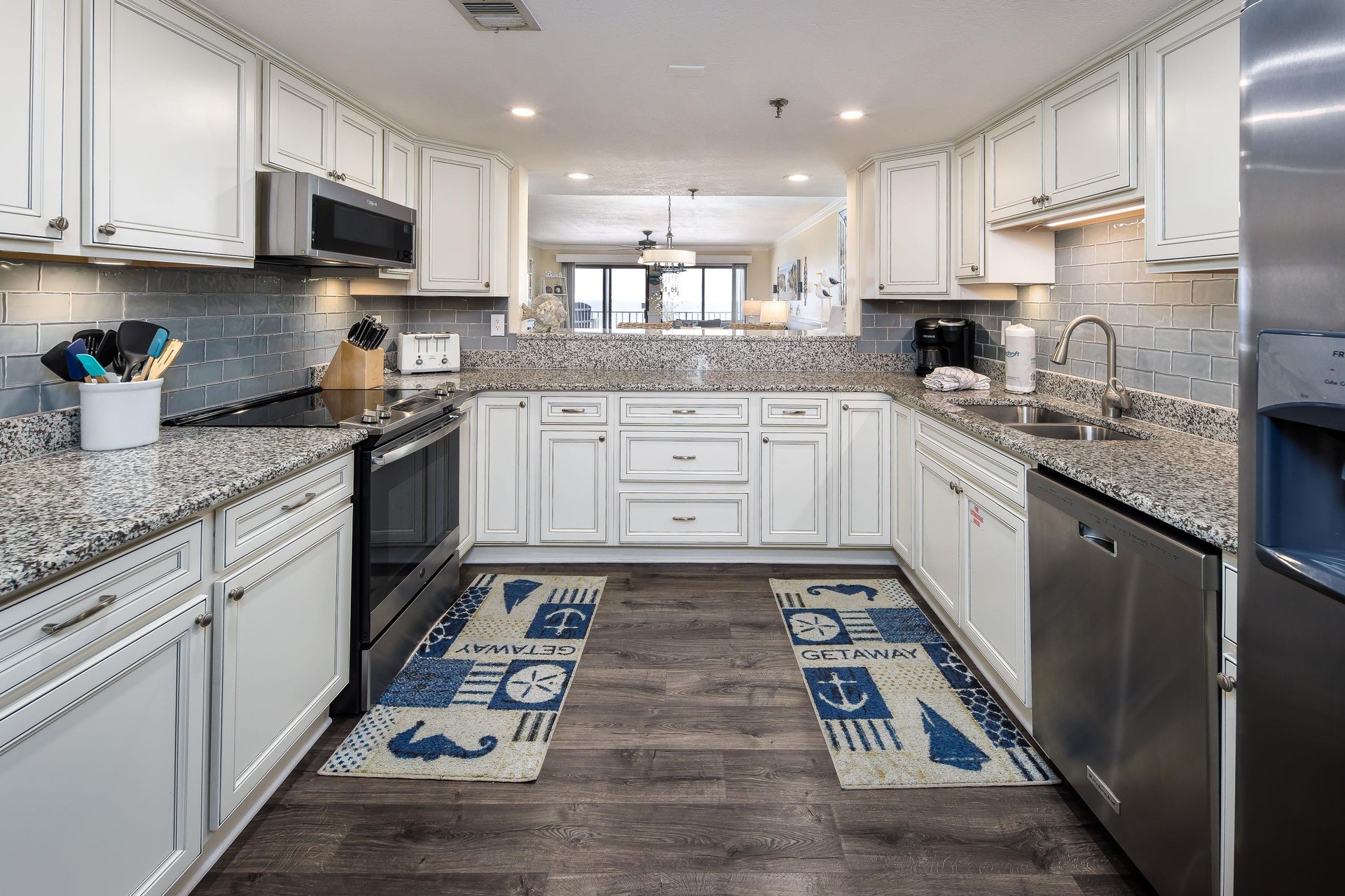 Your next meal with a side order of spectacular views