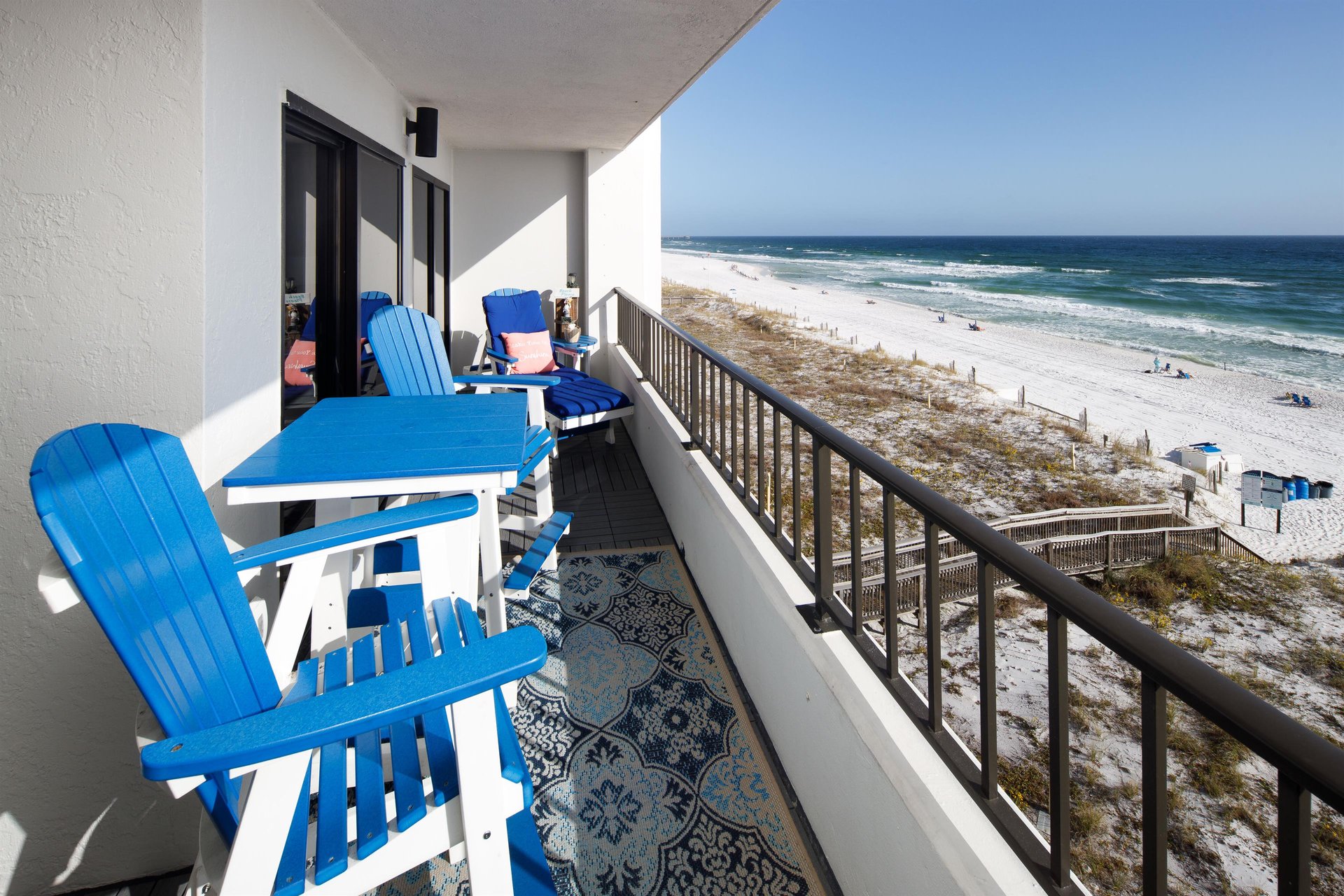 Tall balcony furniture makes this balcony perfect