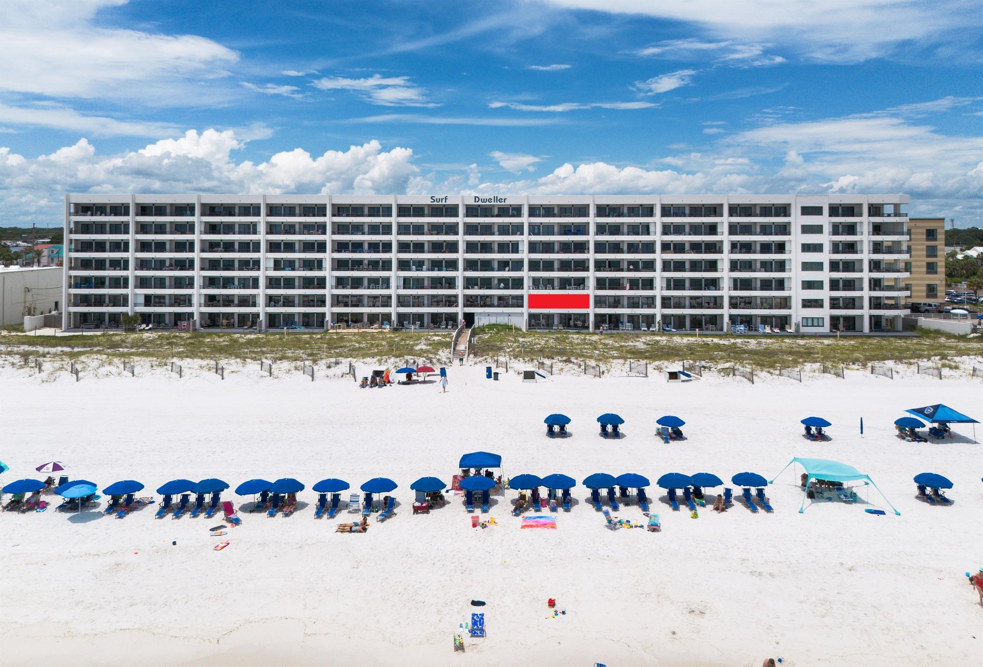 Red rectangle indicates location of unit balcony