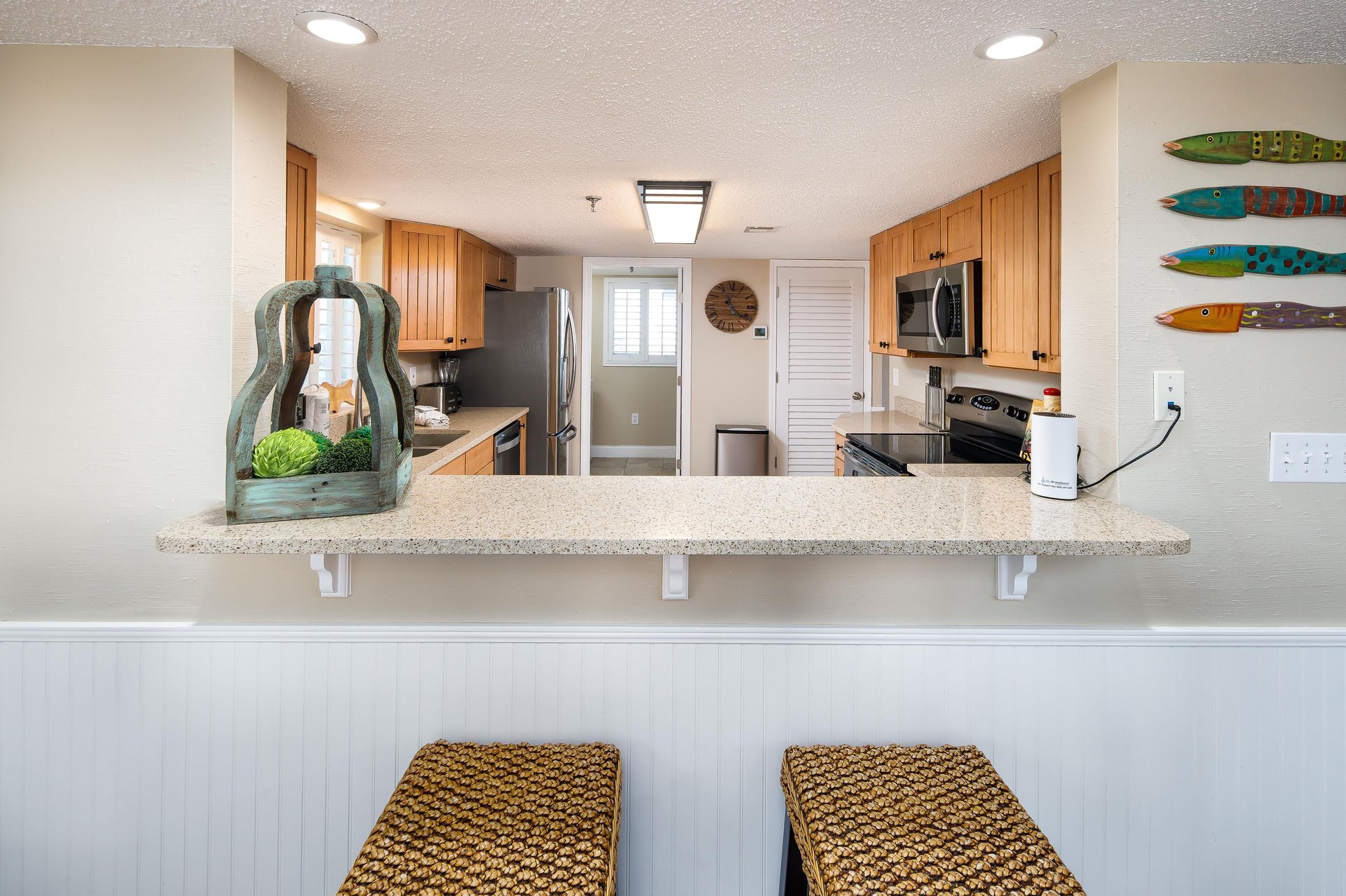 Additional seating at the breakfast Bar.