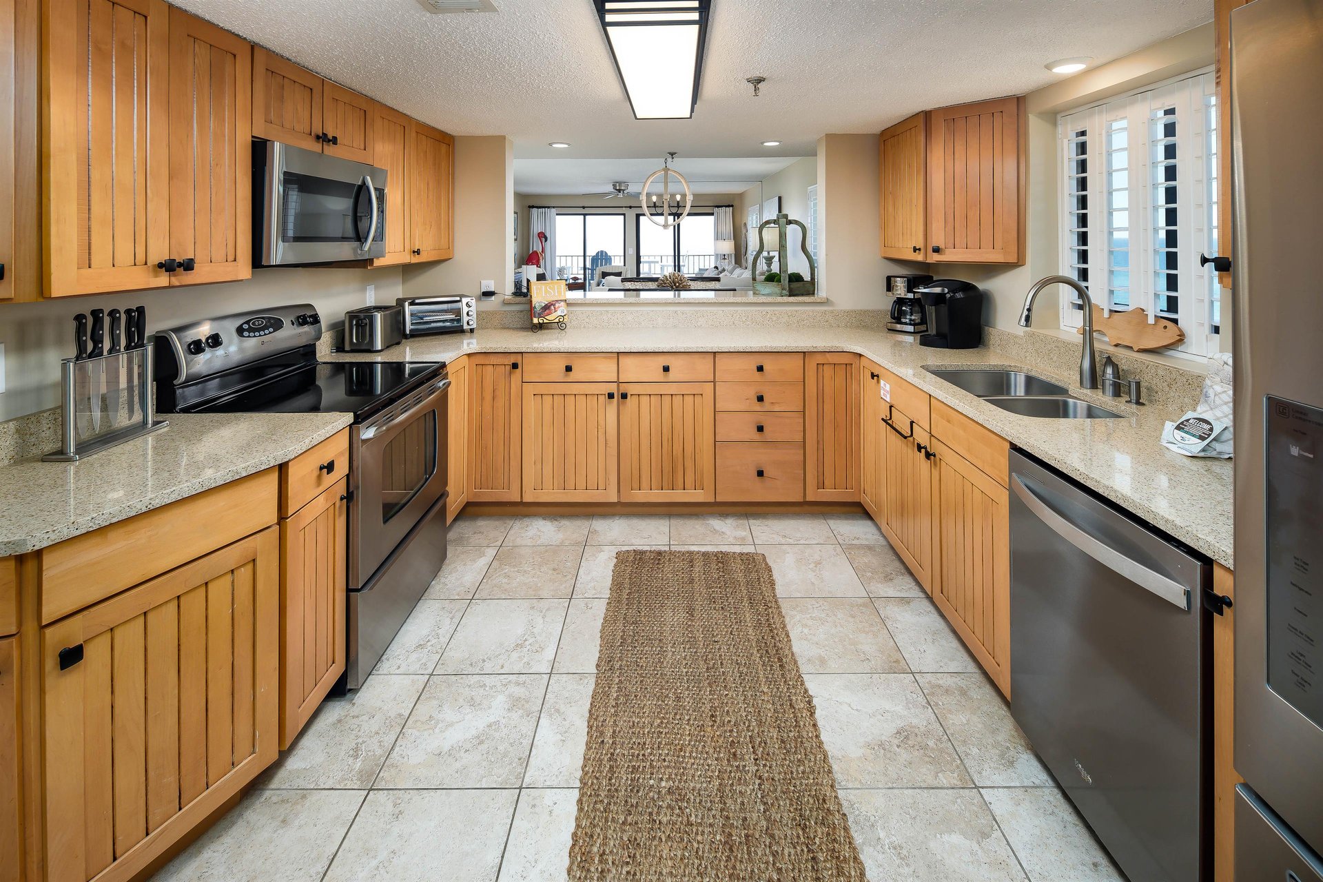 Spacious modern Kitchen with Spectacular Views and Highend Appliances...all the comforts of home of home and MORE