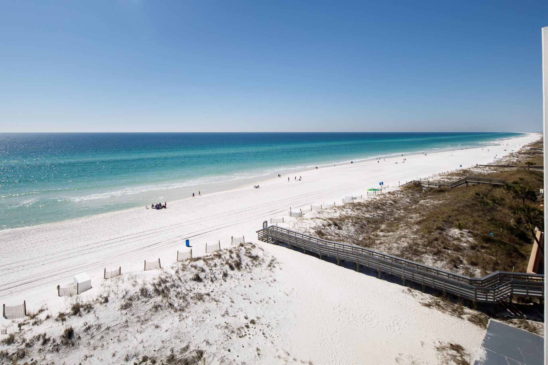 Balcony Views looking Westward  Pristine Emerald Waters and SugarWhite beaches await you