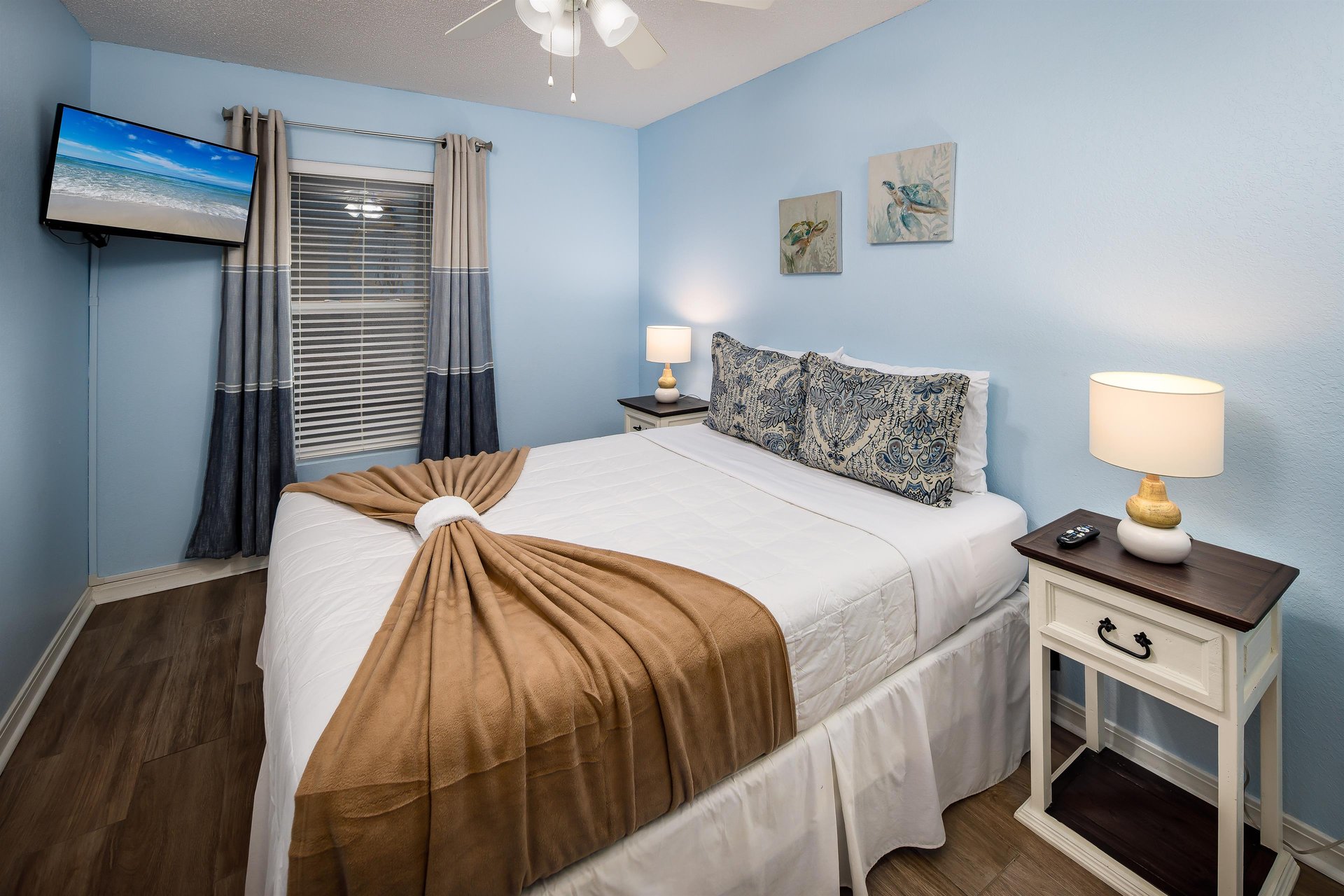 Also featuring a mounted TV for all your viewing pleasure