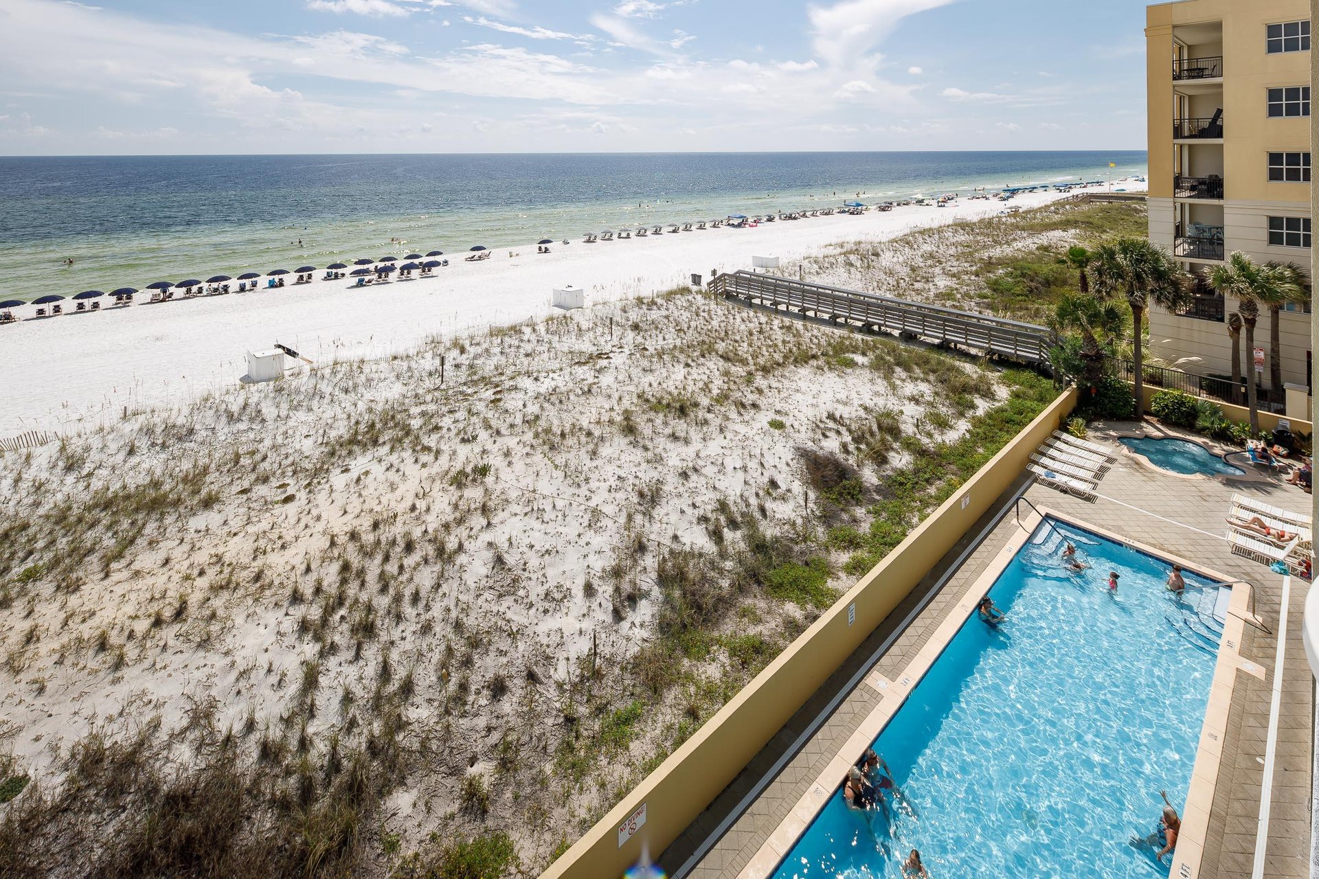Youll also get a great view of the pool area from the 4th floor.