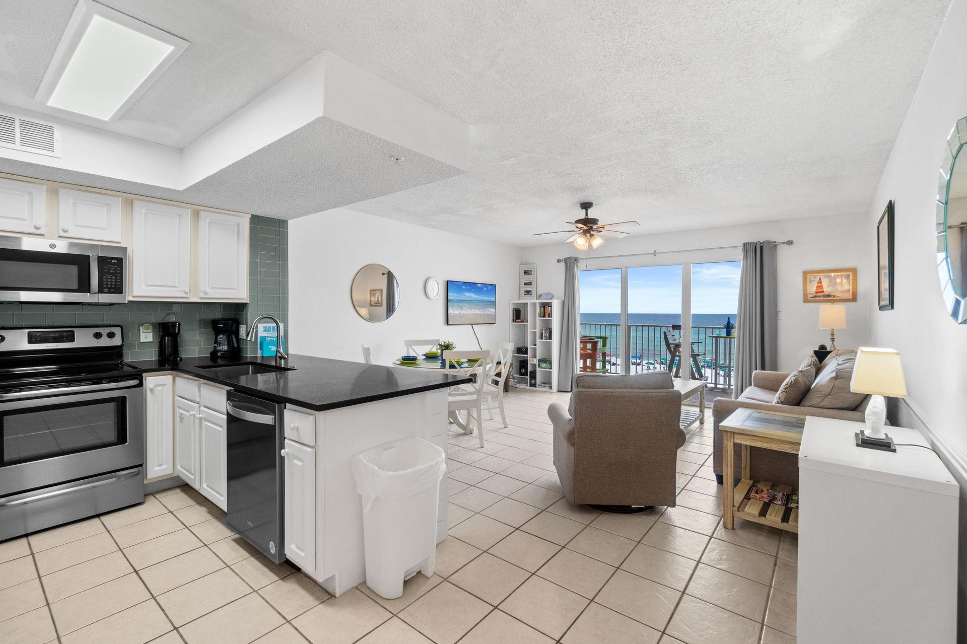 The open layout gives you more space.