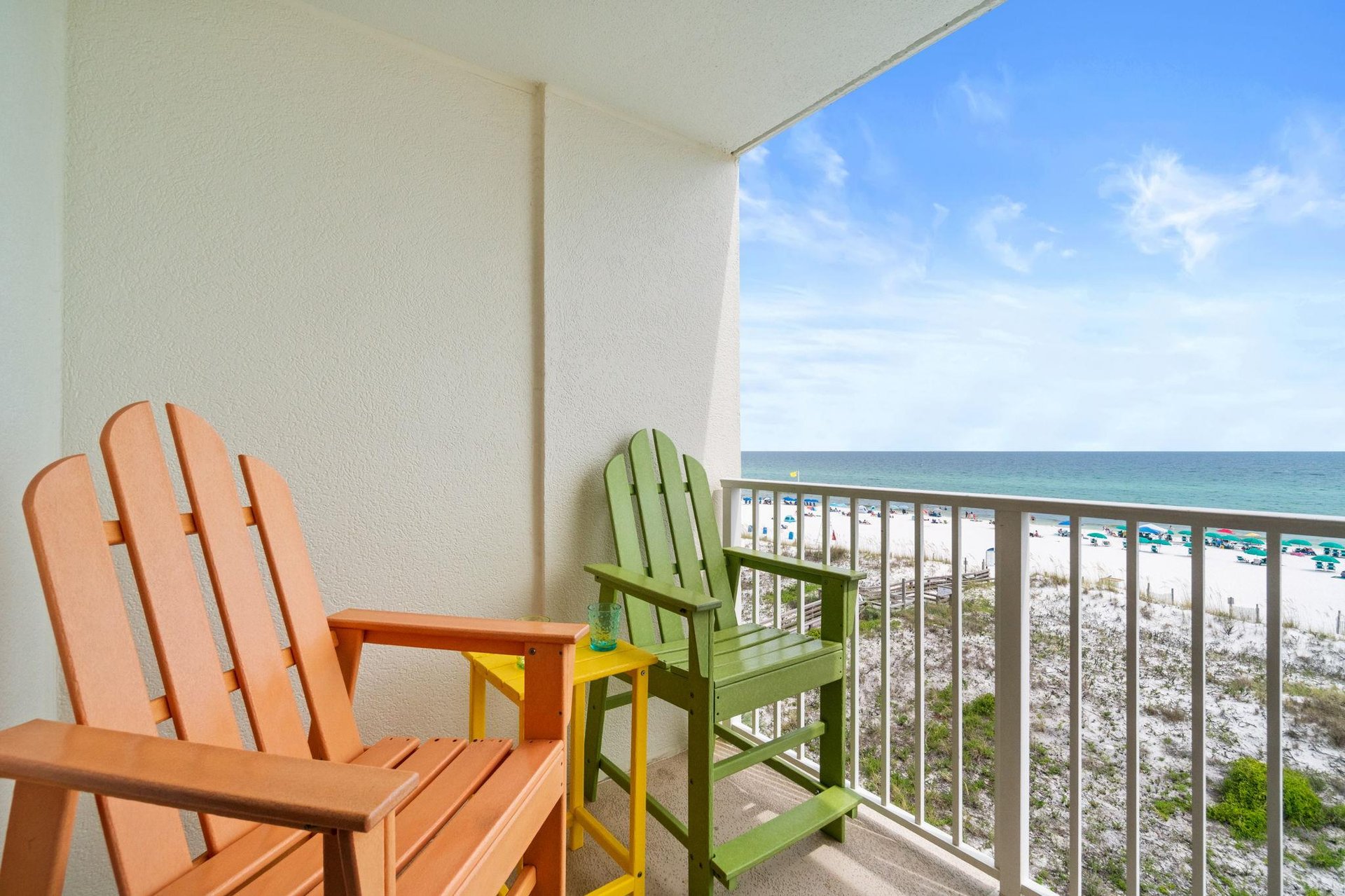 You can take great pictures from this 4th floor balcony unit.