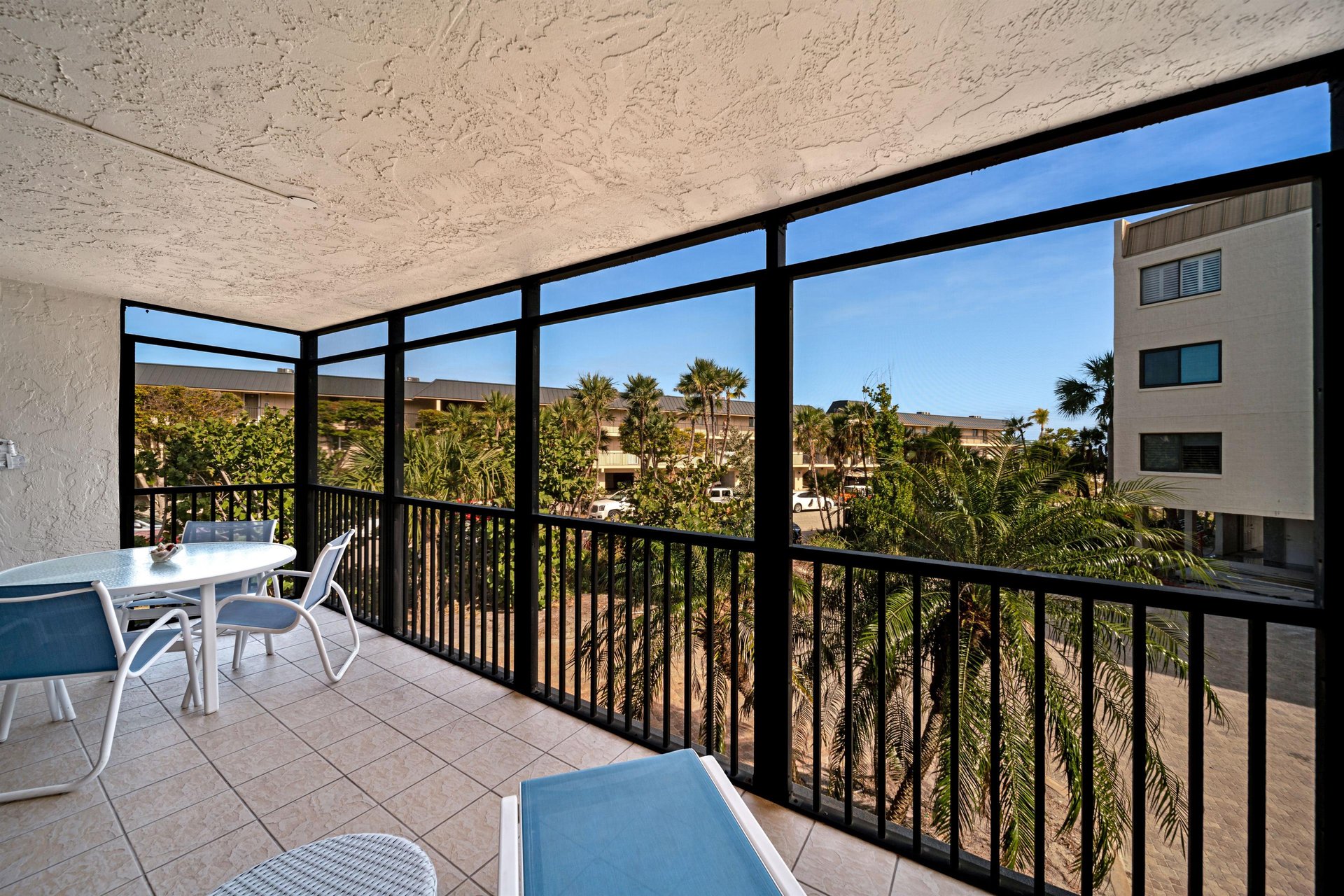 Compass Pointe 201 30
