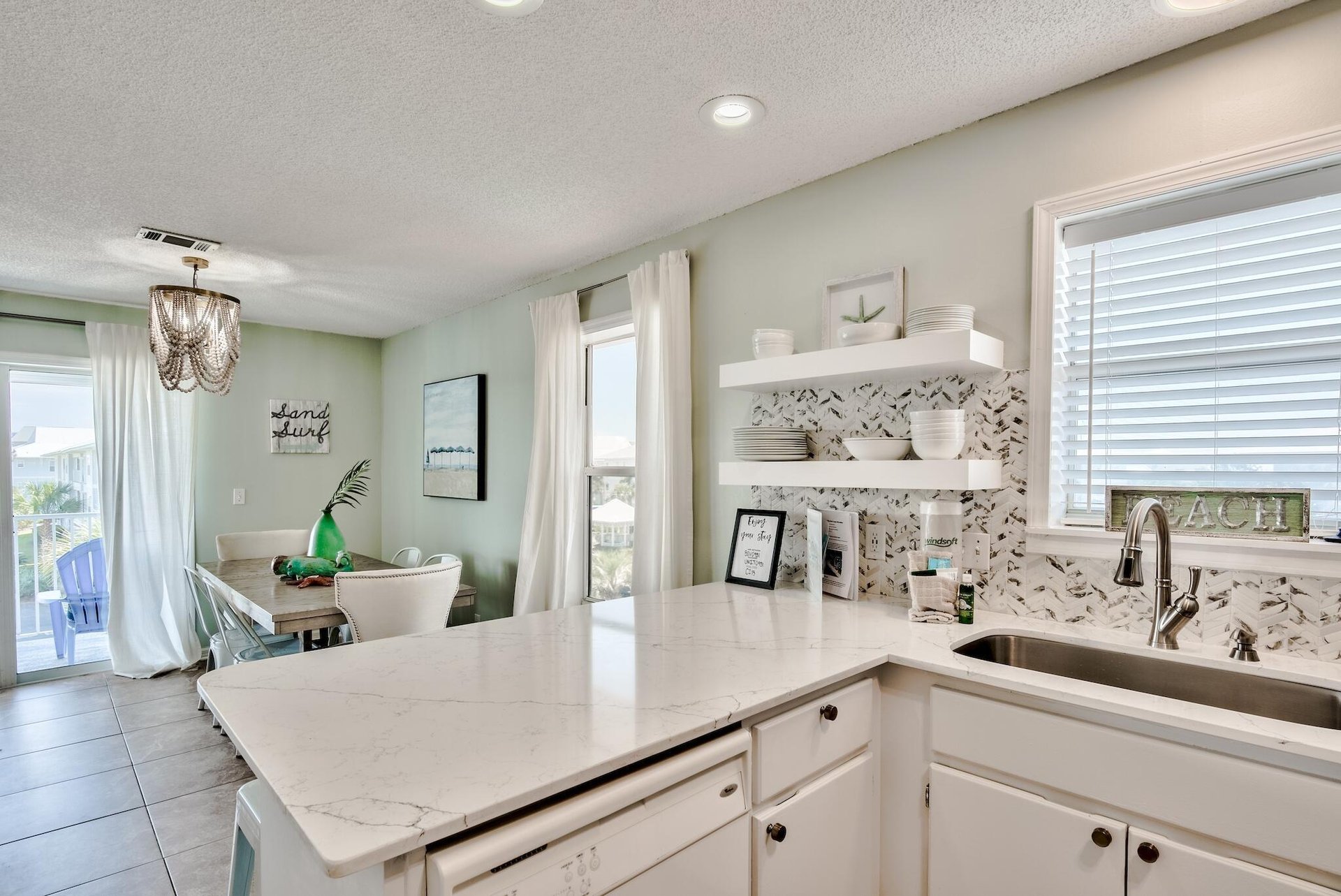 Beachside Villas 931 9