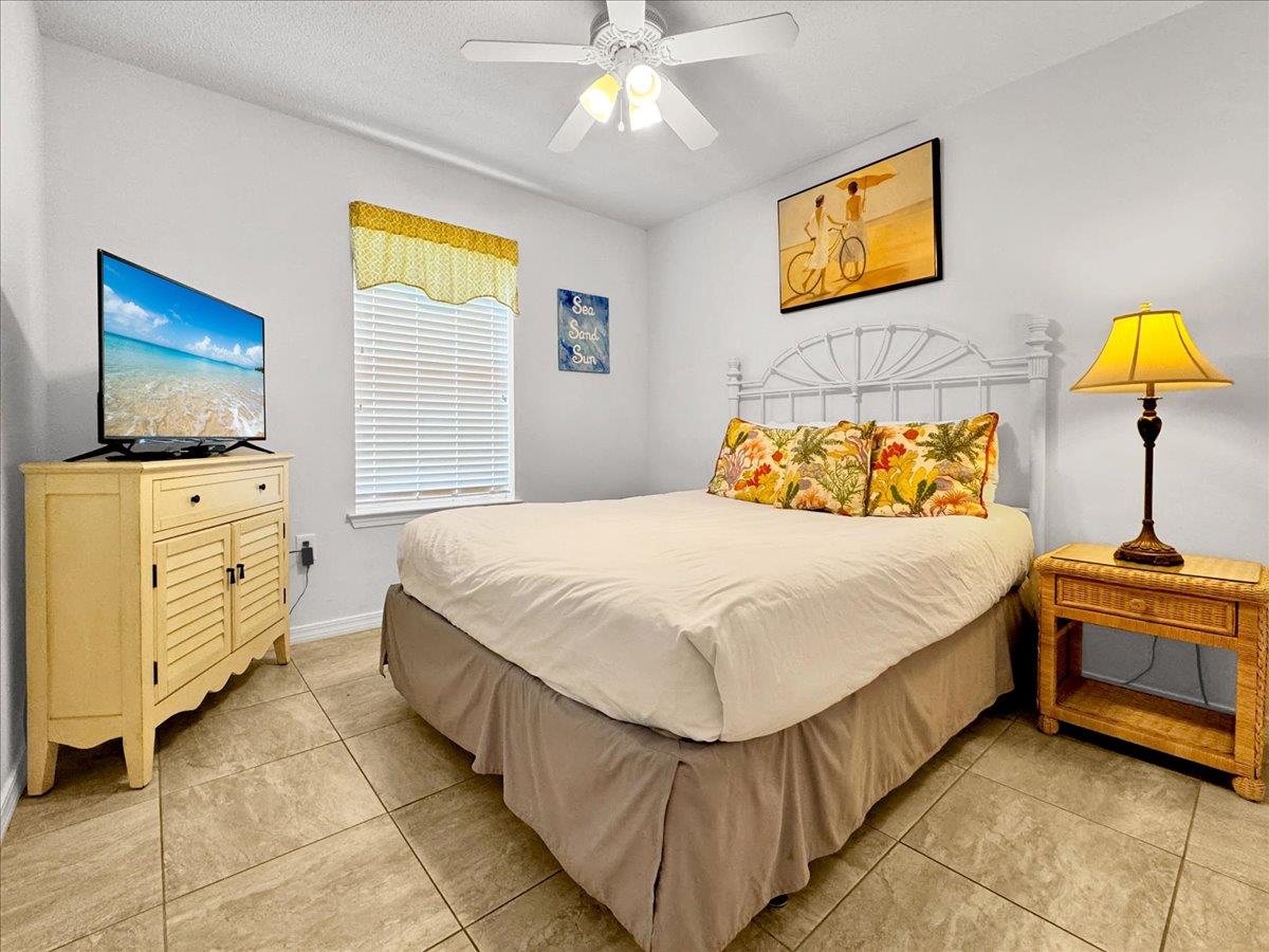 Fins to the Right 16