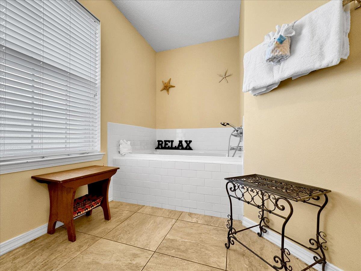 Fins to the Right 17