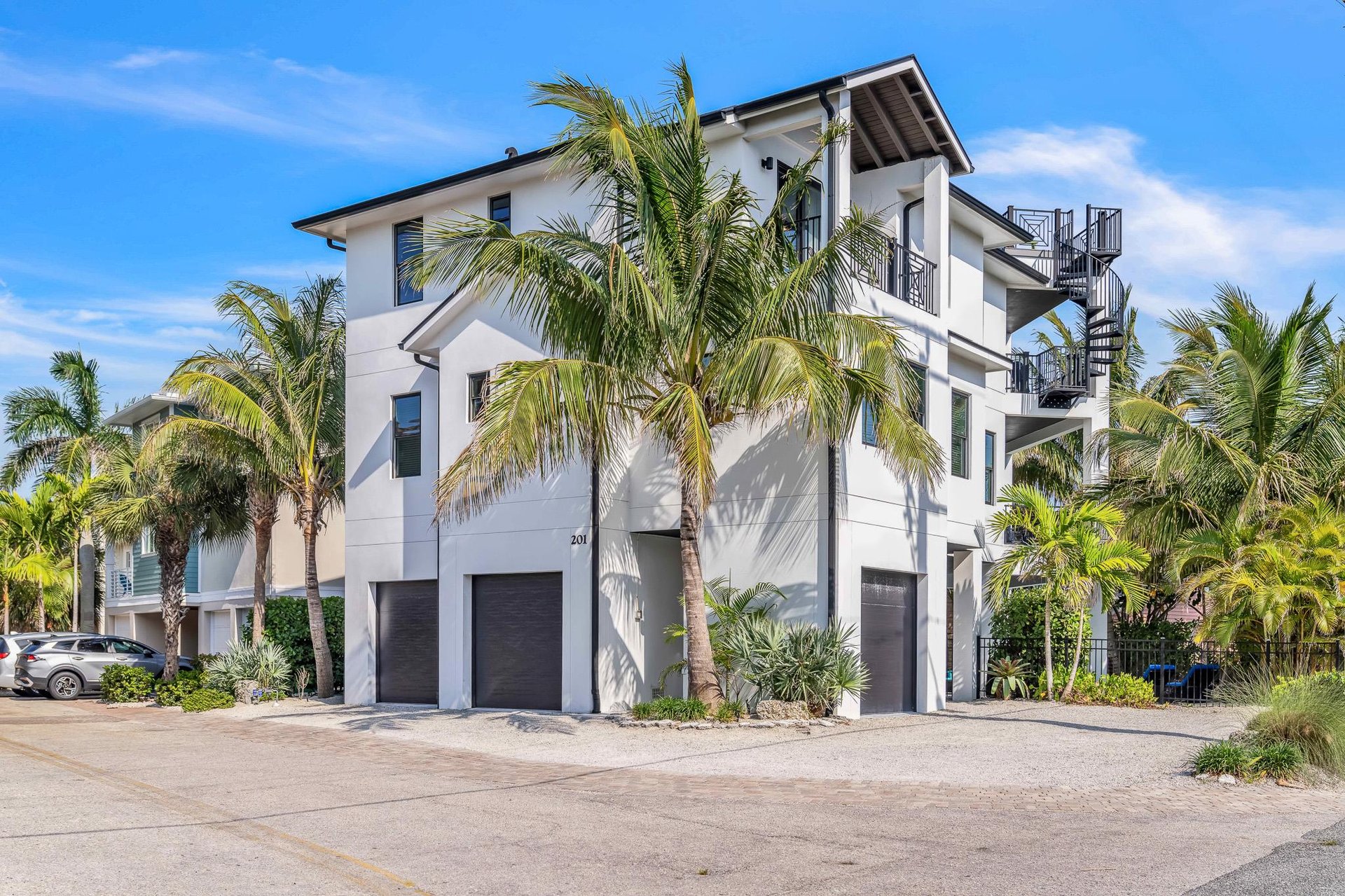 Exterior of Gulf Horizons by AMI Locals