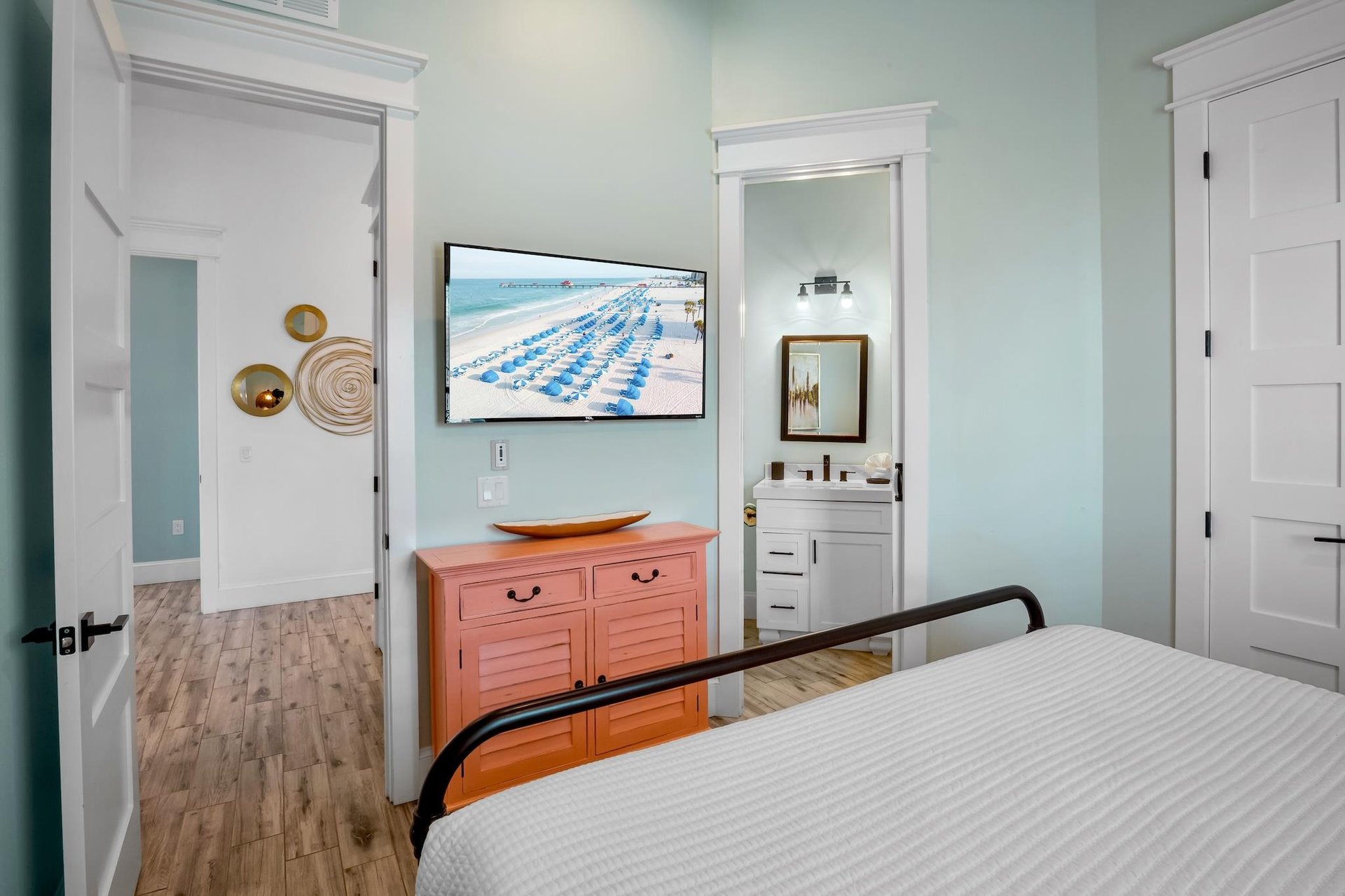 Fourth Bedroom, King