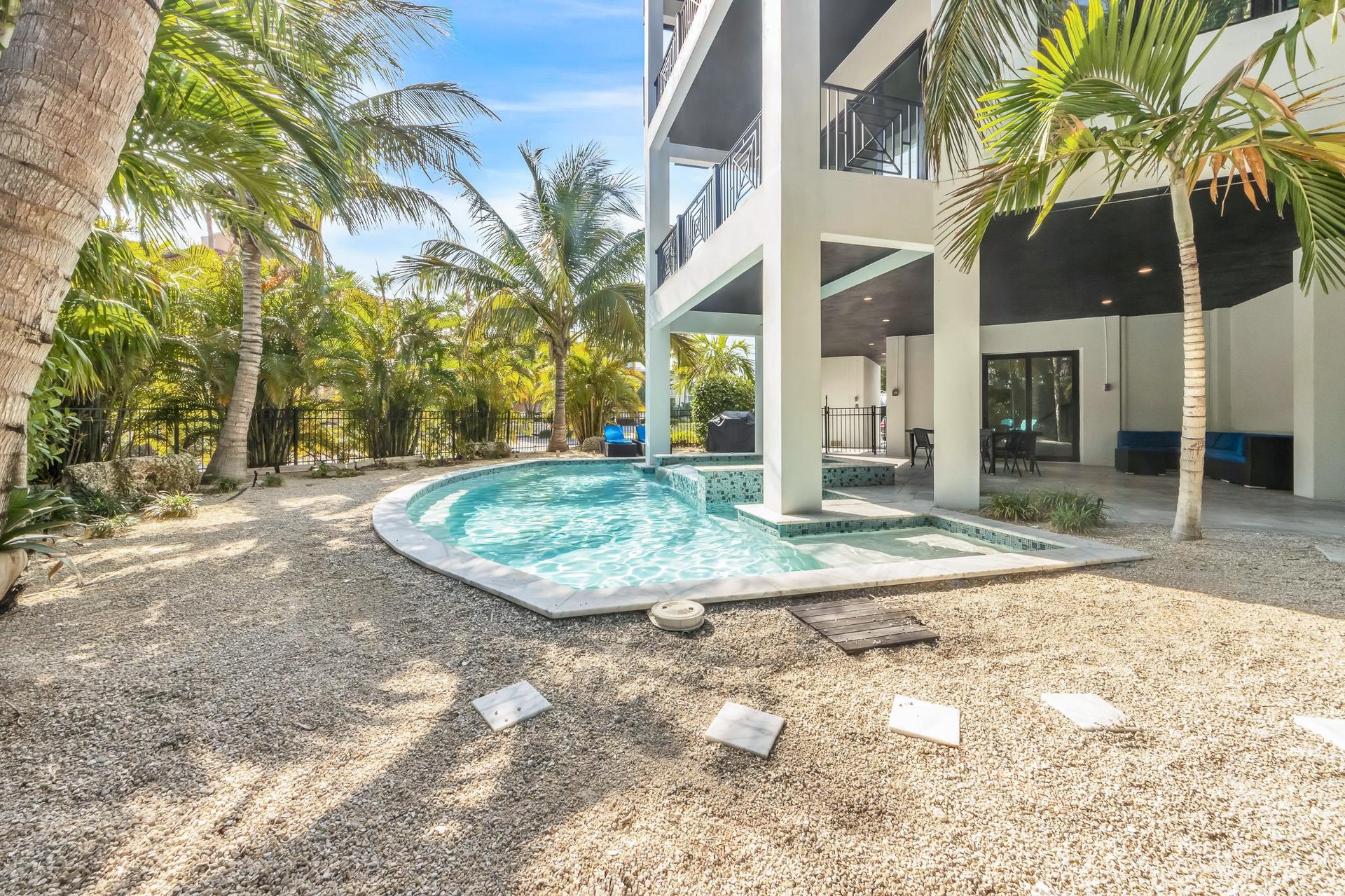 Private Pool and Spa