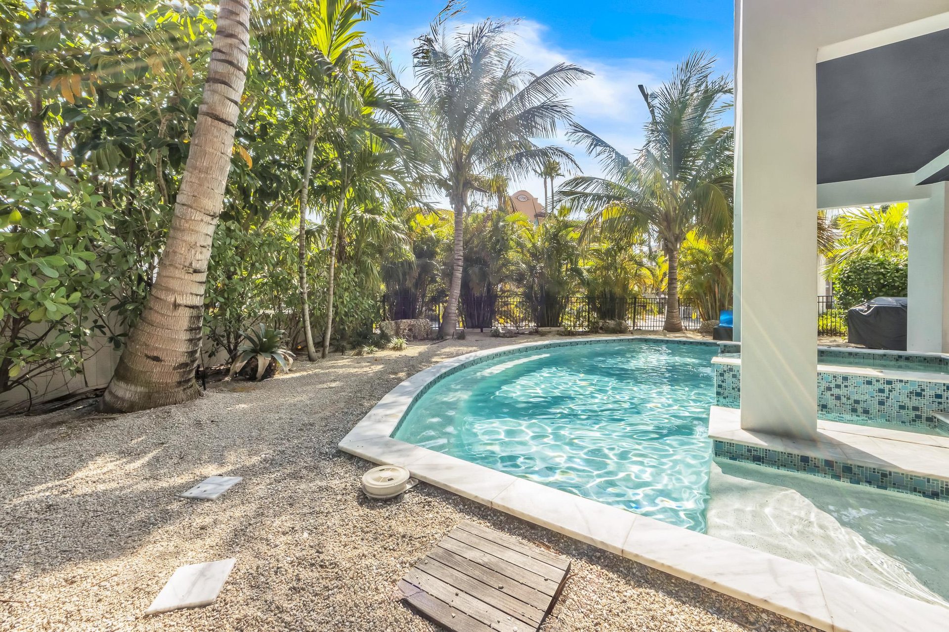 Private Pool and Spa