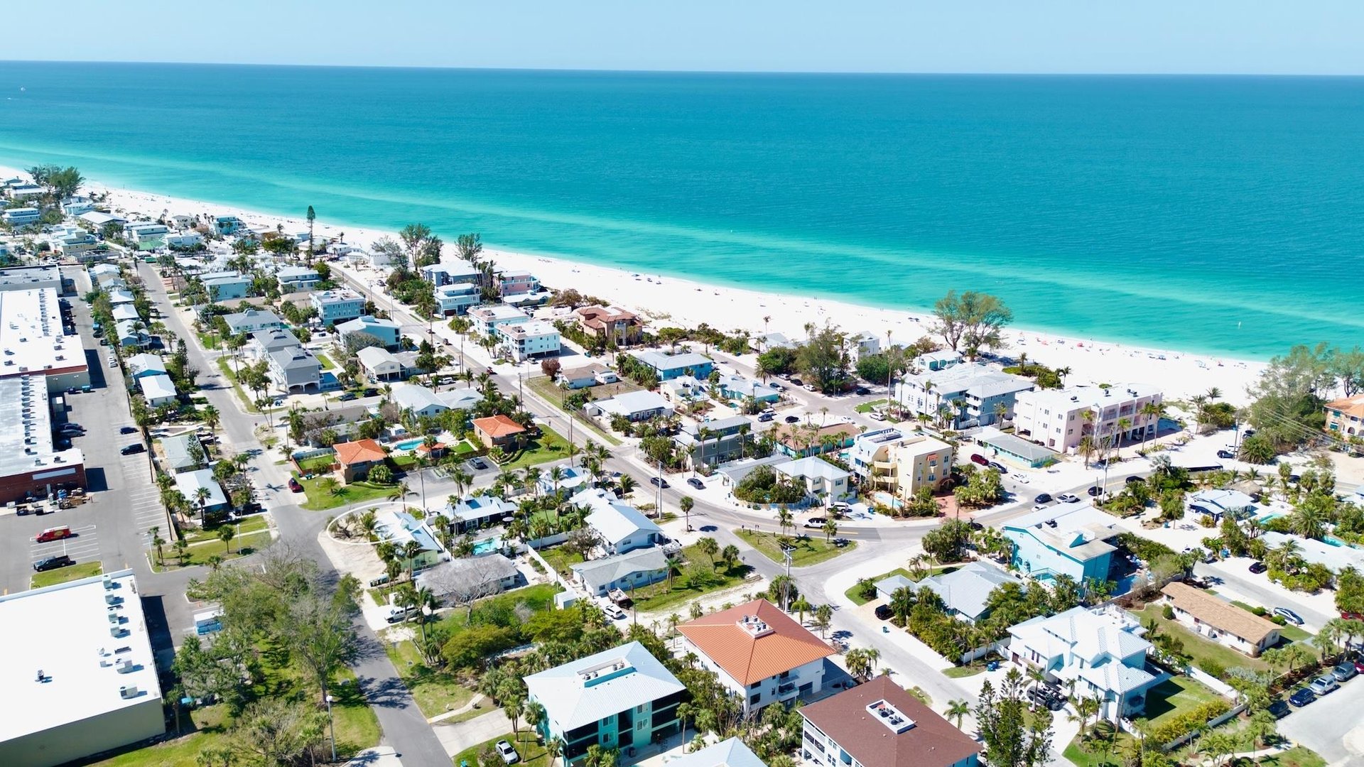 Villa 7 AMI Lime Fish by AMI Locals